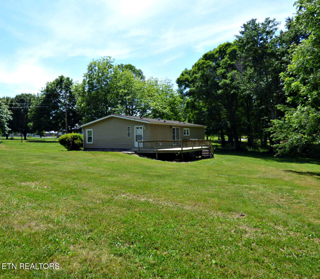 1013 Tara View Way White Pine TN 37890