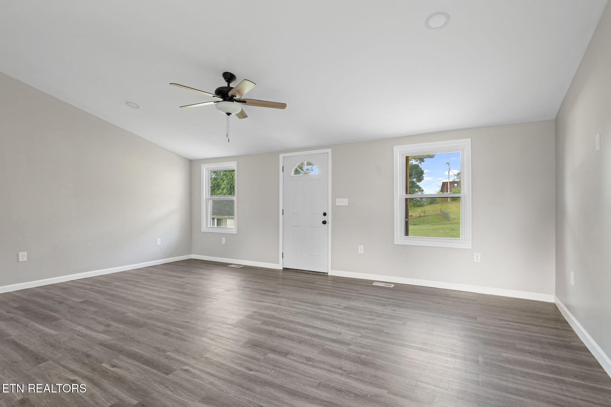 303 Hillcrest Street Clinton TN 37716