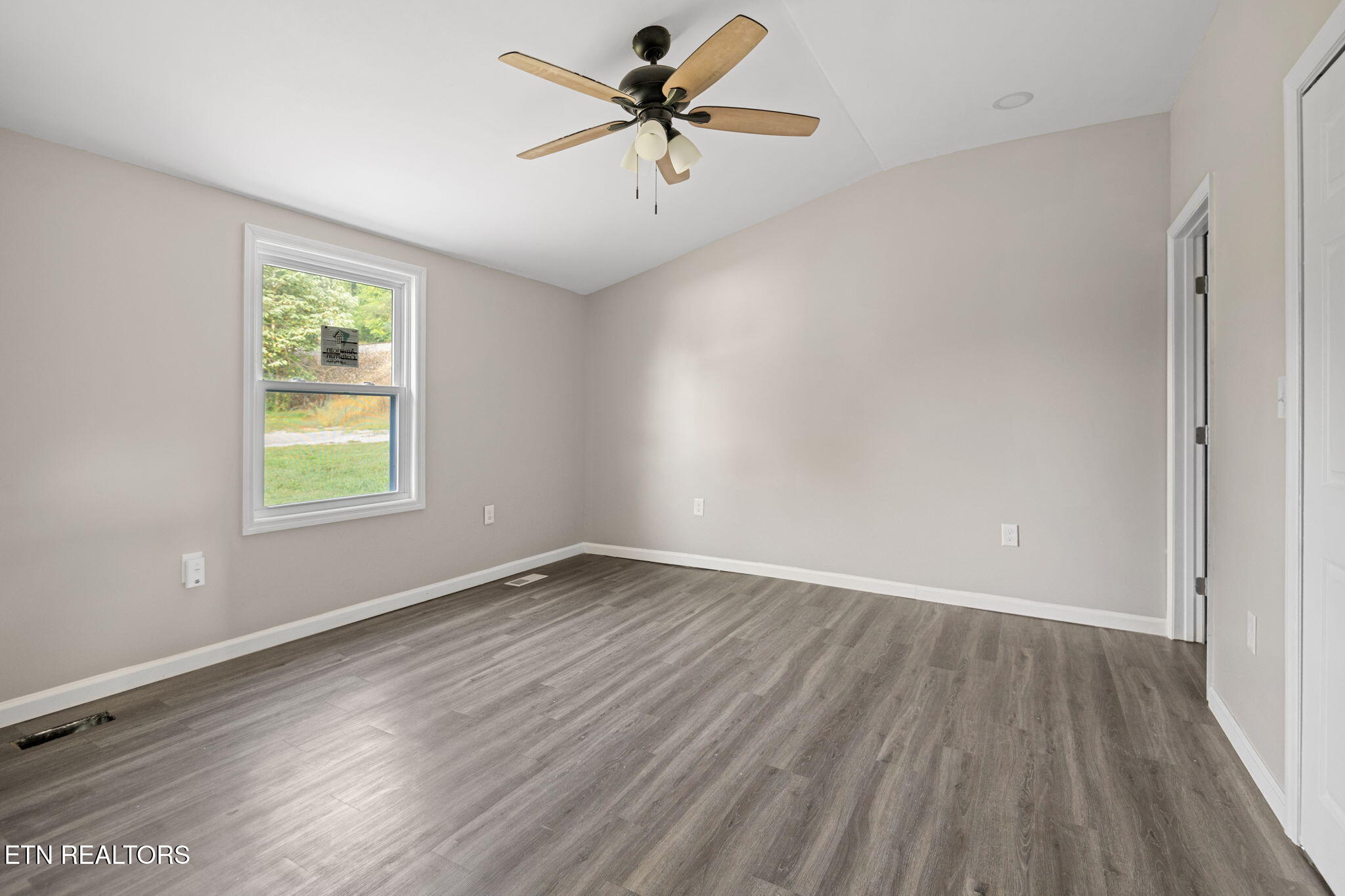 303 Hillcrest Street Clinton TN 37716