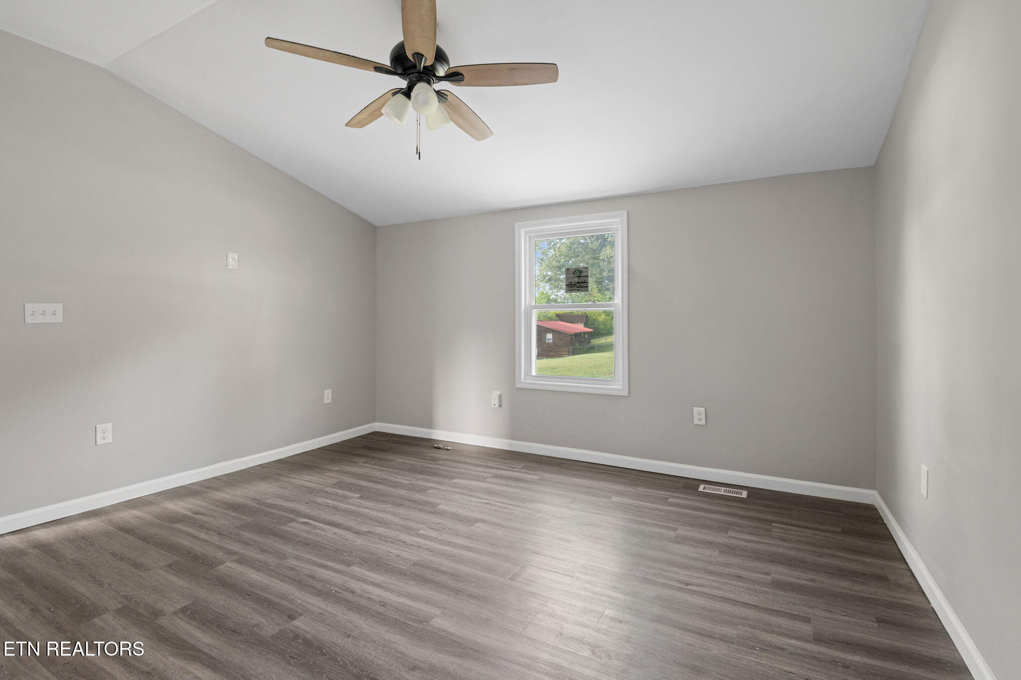 303 Hillcrest Street Clinton TN 37716