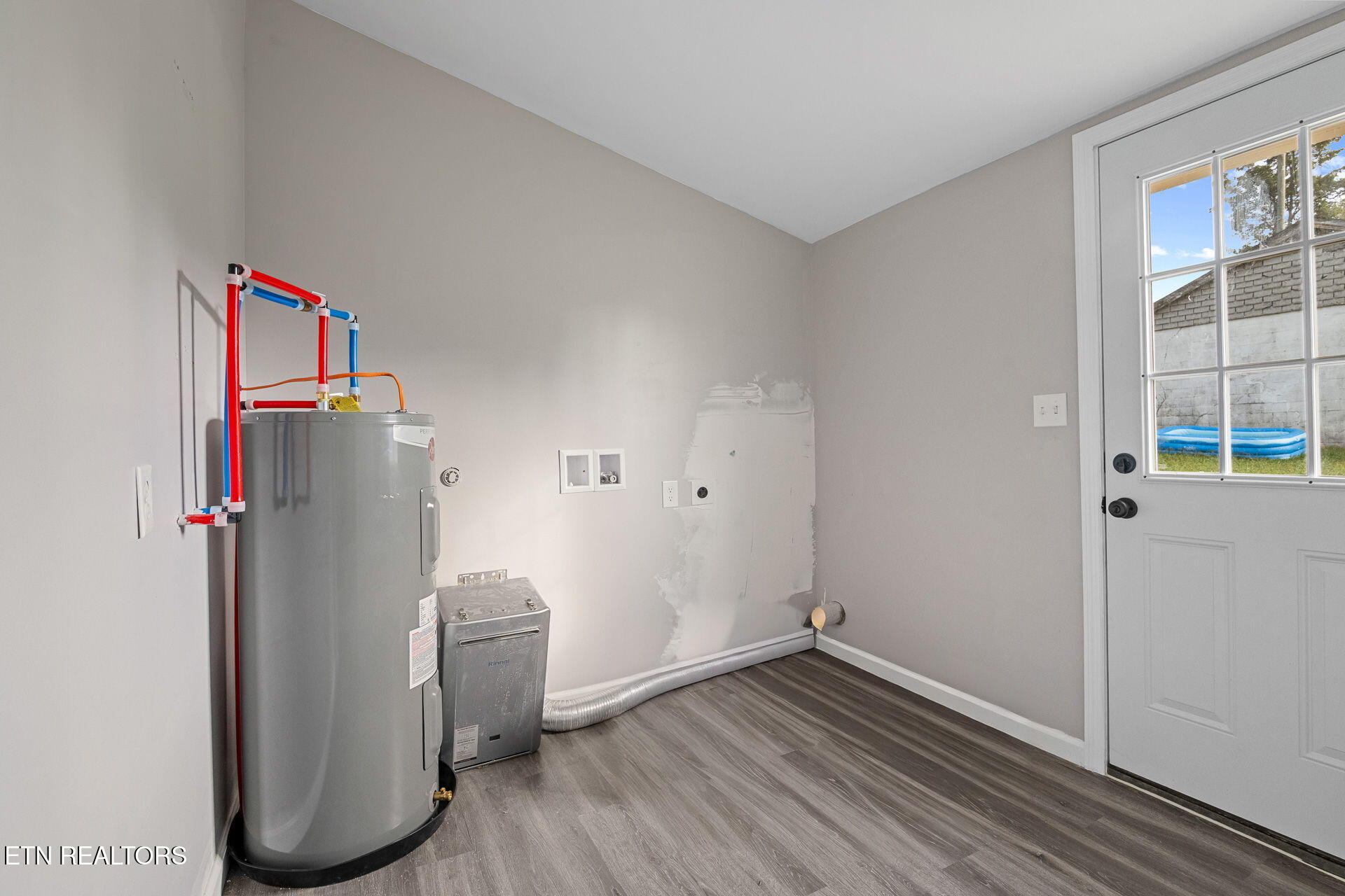 303 Hillcrest Street Clinton TN 37716