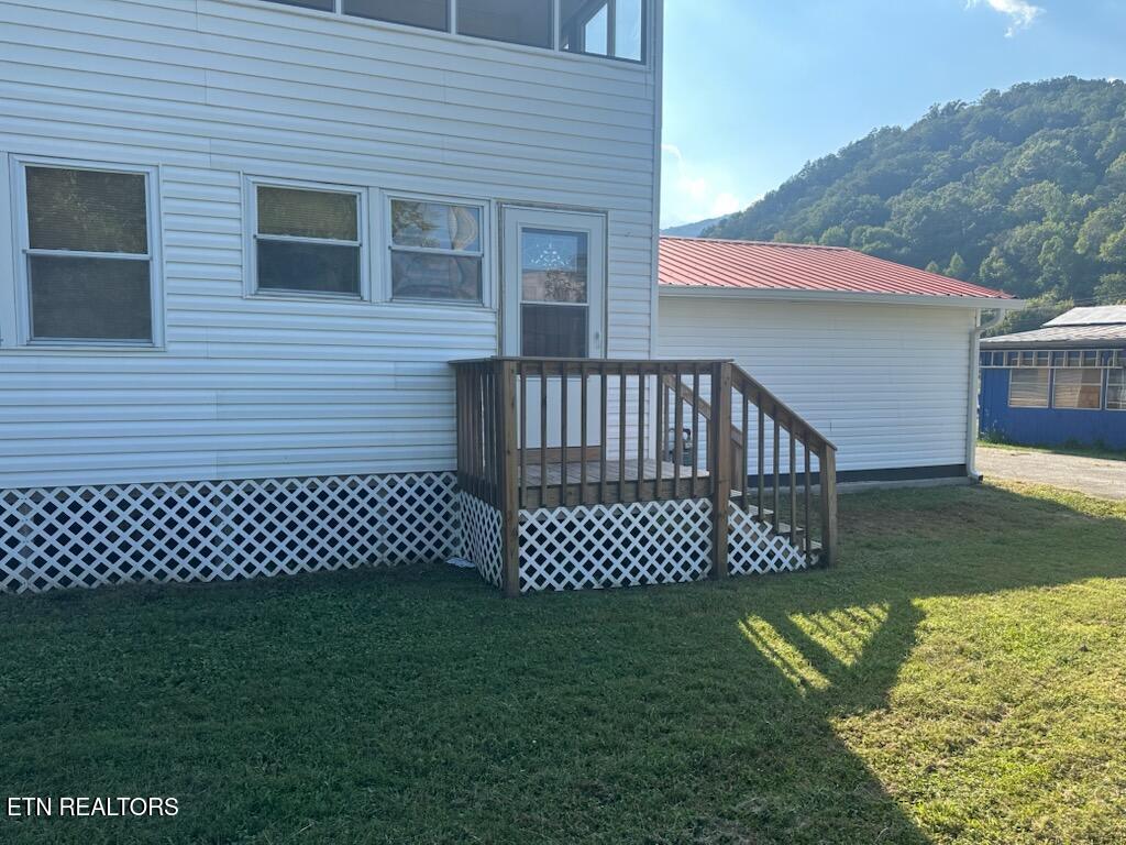 321 Willow Lane Rocky Top TN 37769