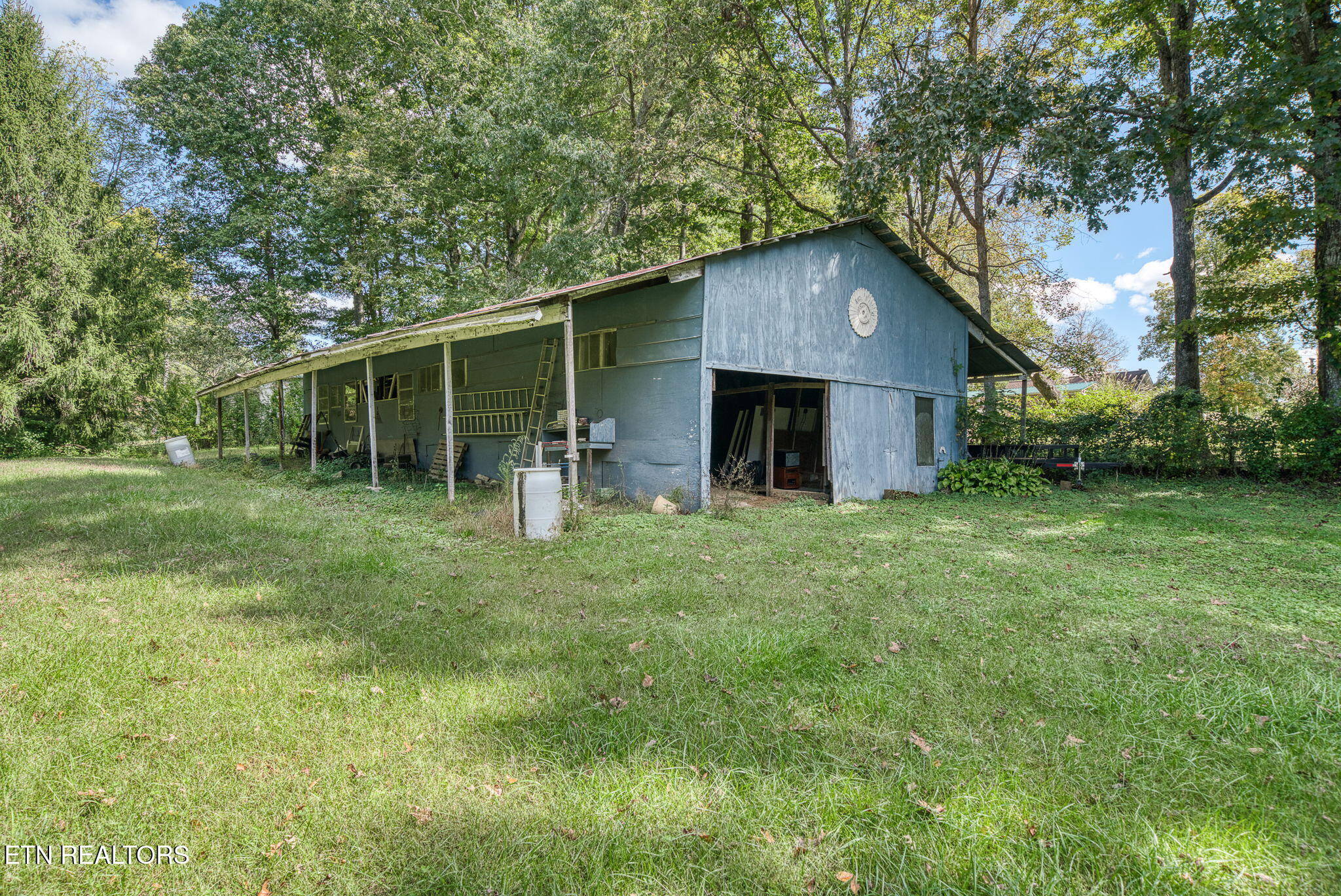614 W Creston Road Crossville TN 38571