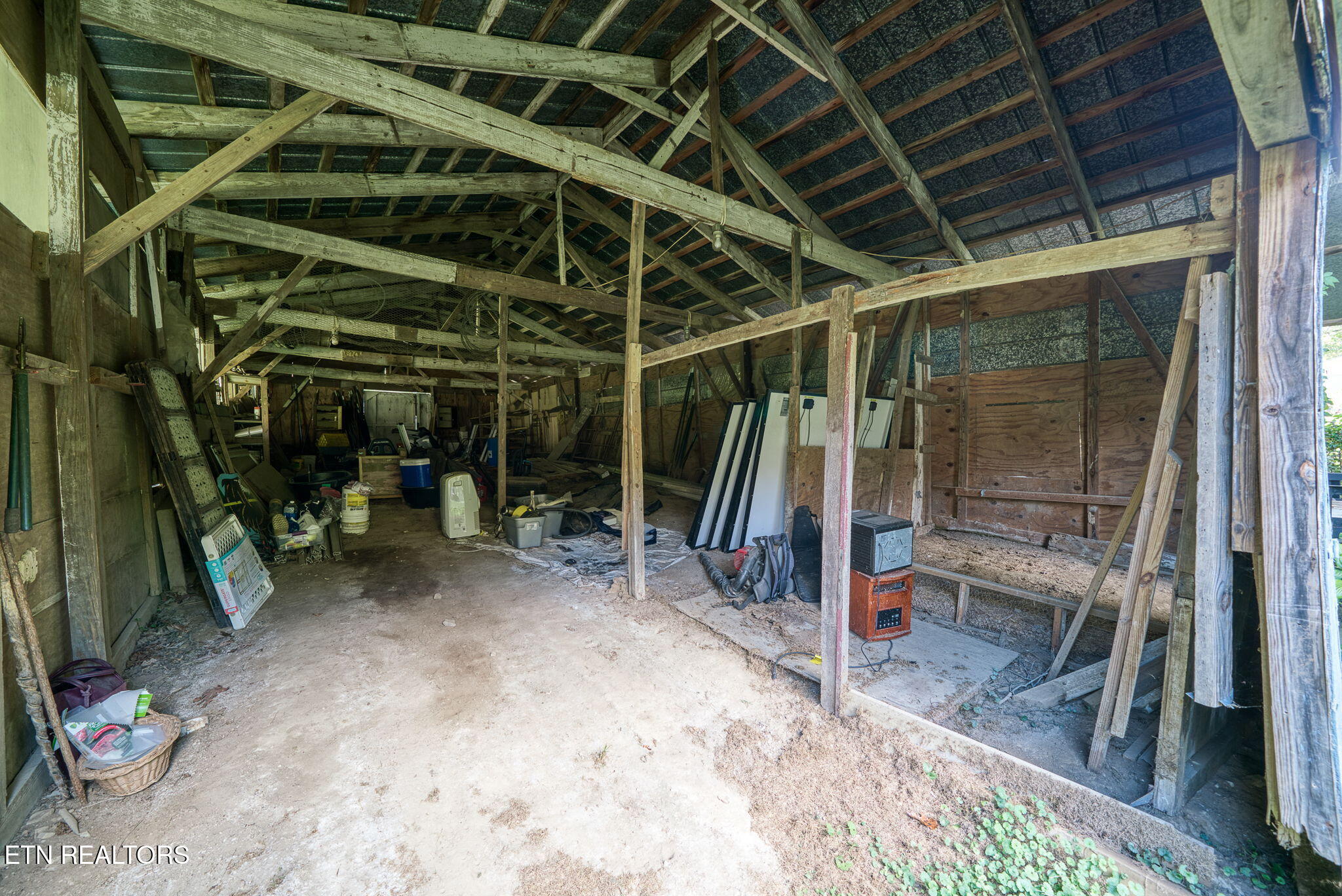 614 W Creston Road Crossville TN 38571