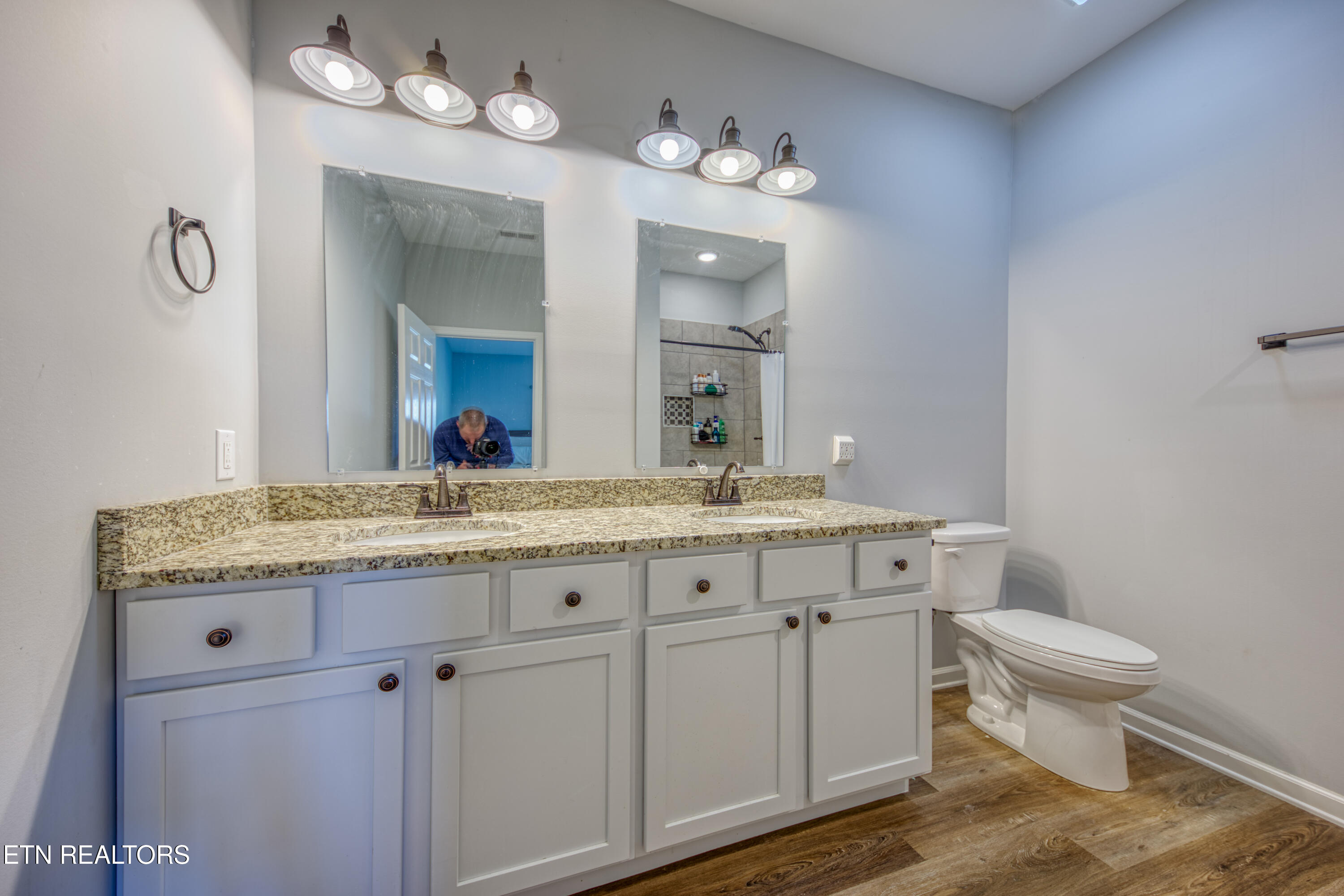 2131 Frewin Court Sevierville TN 37876