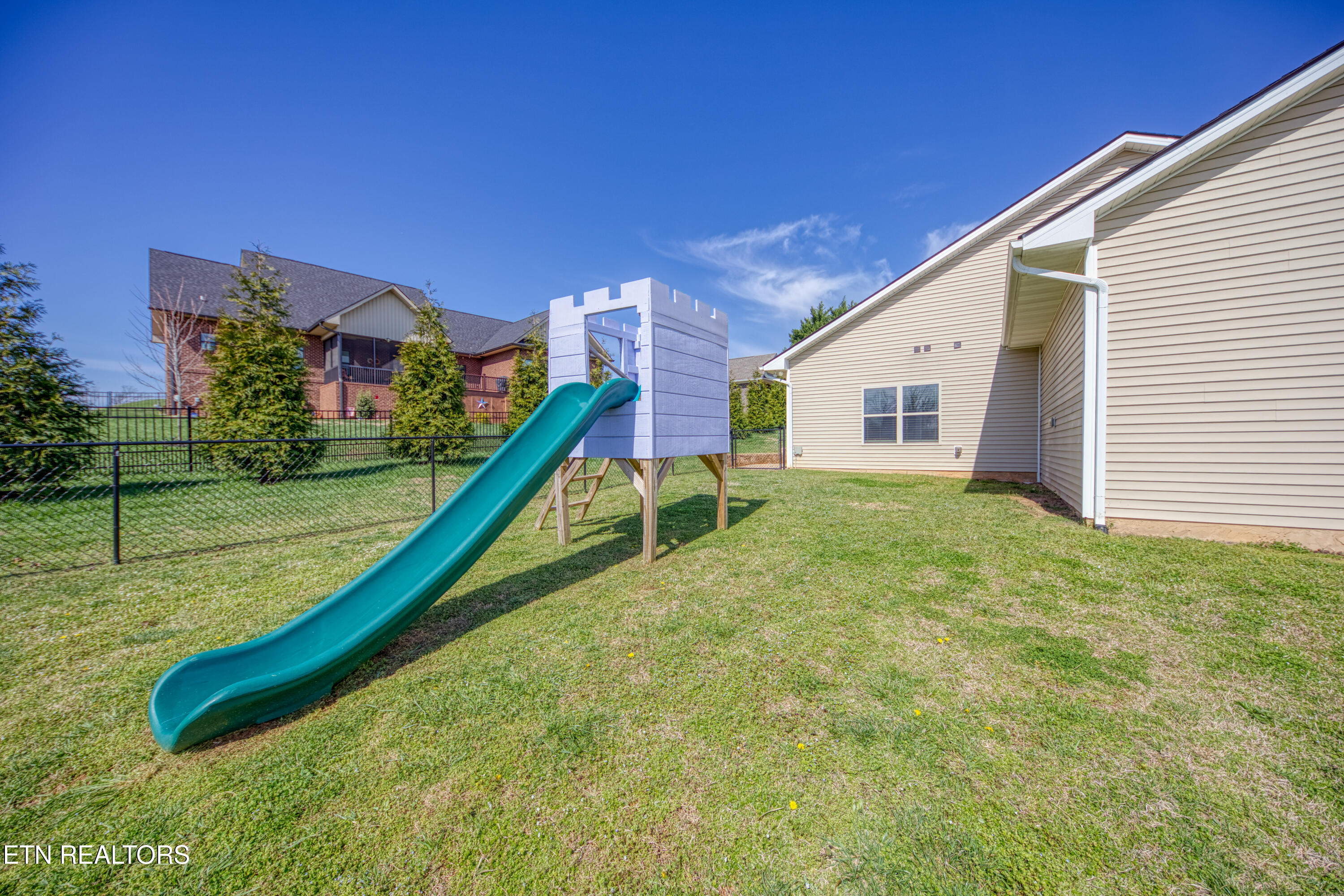 2131 Frewin Court Sevierville TN 37876