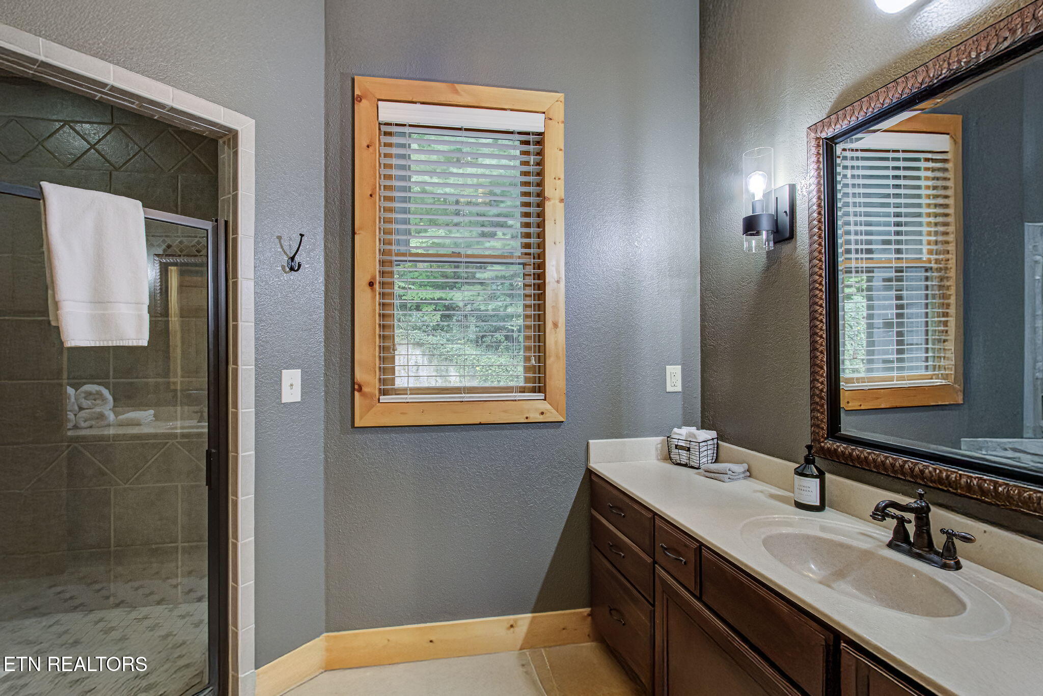 3148 Rocking Chair Lane Sevierville TN 37862