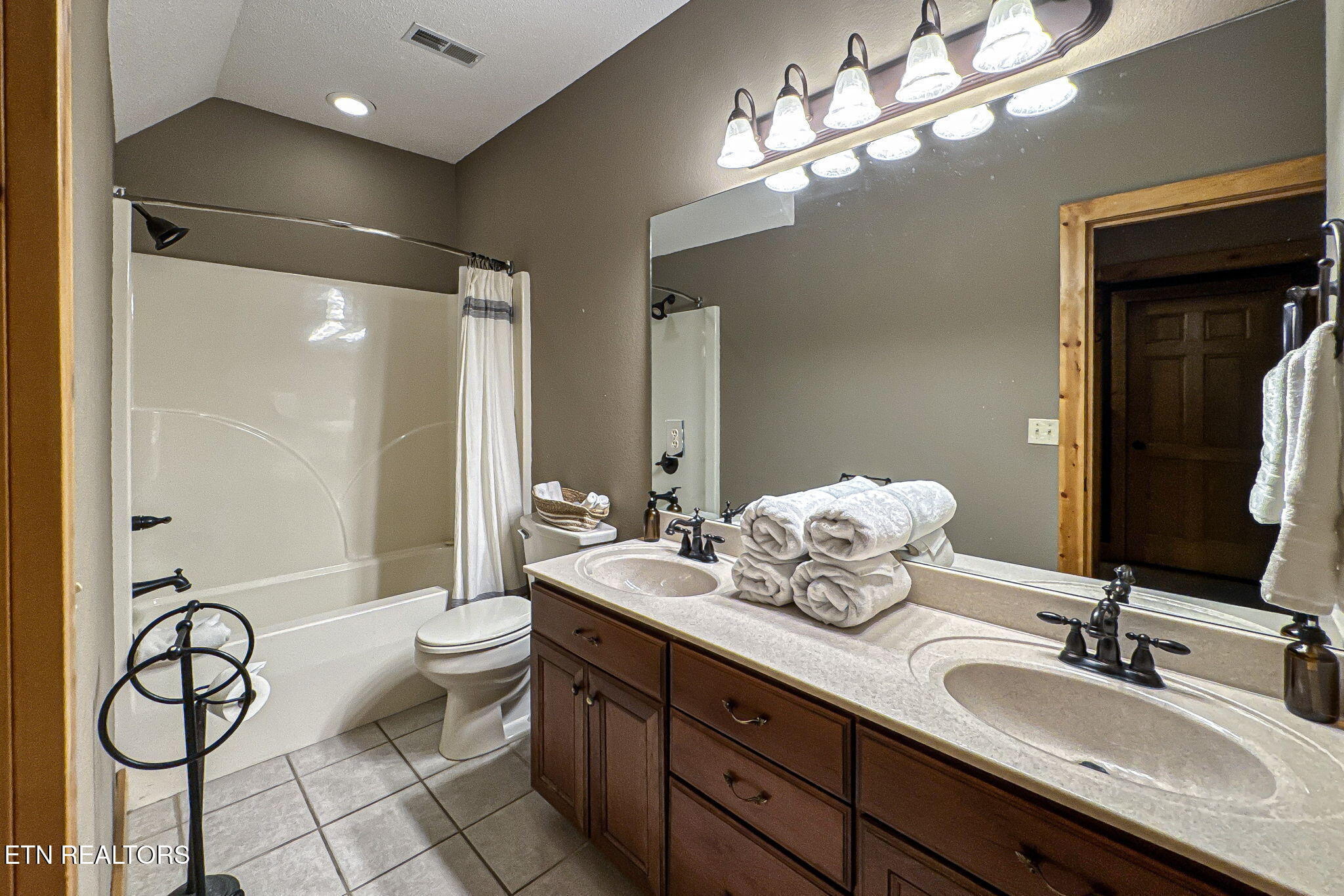 3148 Rocking Chair Lane Sevierville TN 37862