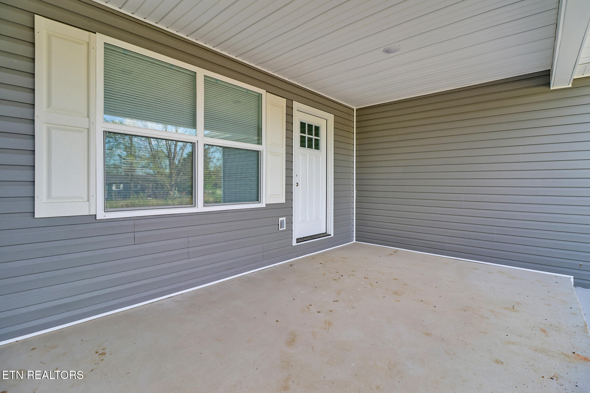 3695 Martha Washington Road Clarkrange TN 38553