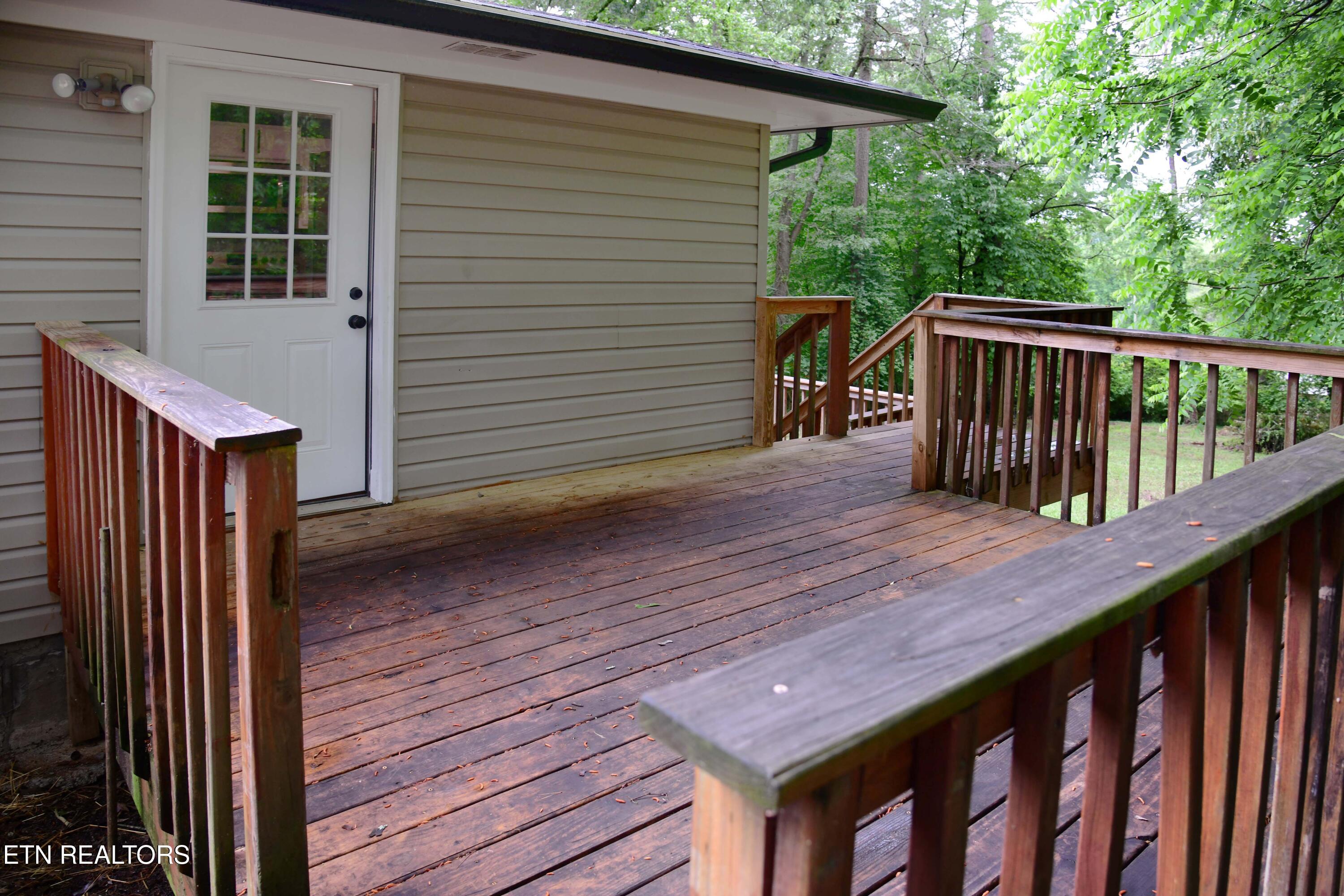 102 Henderson Lane Oak Ridge TN 37830