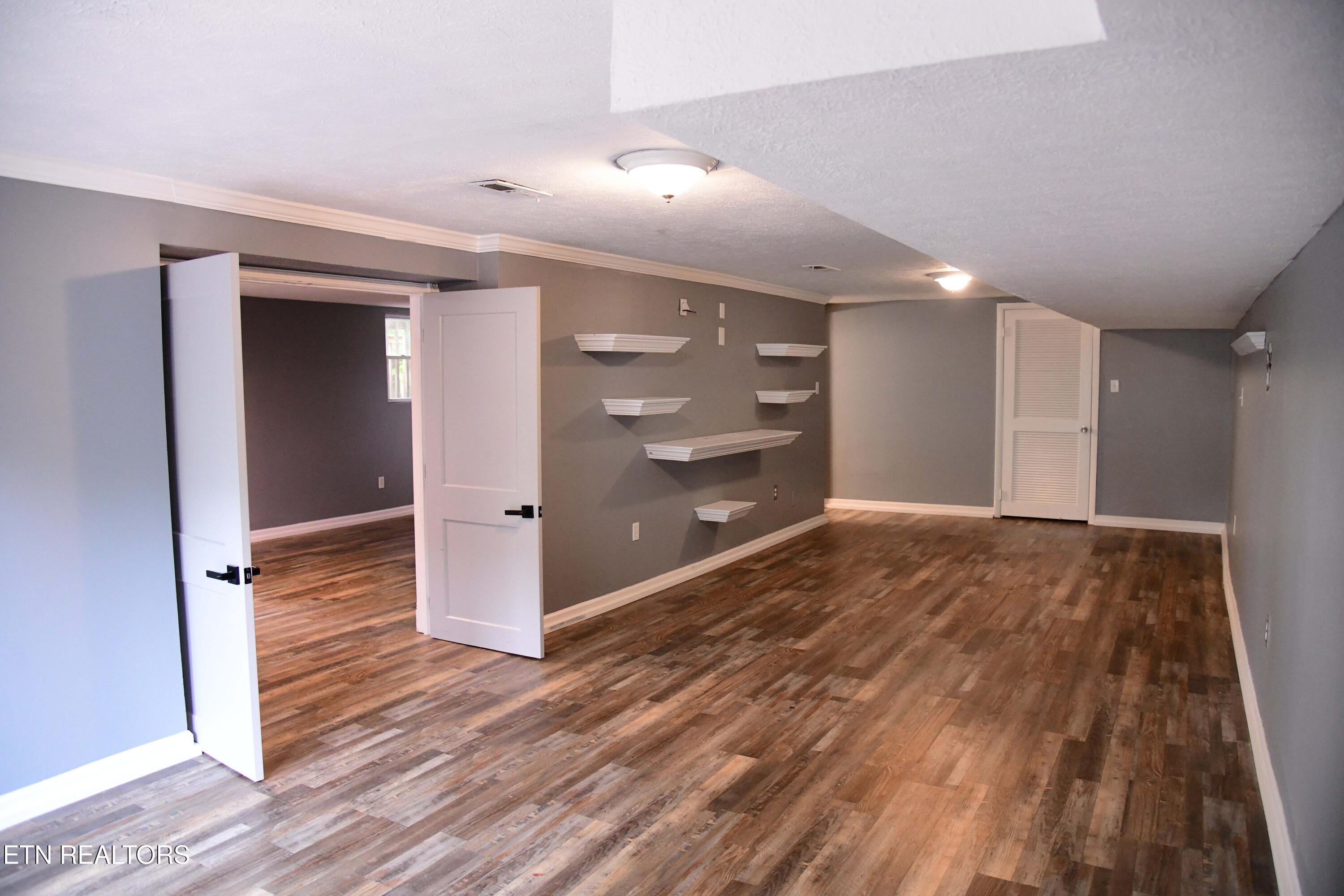 102 Henderson Lane Oak Ridge TN 37830