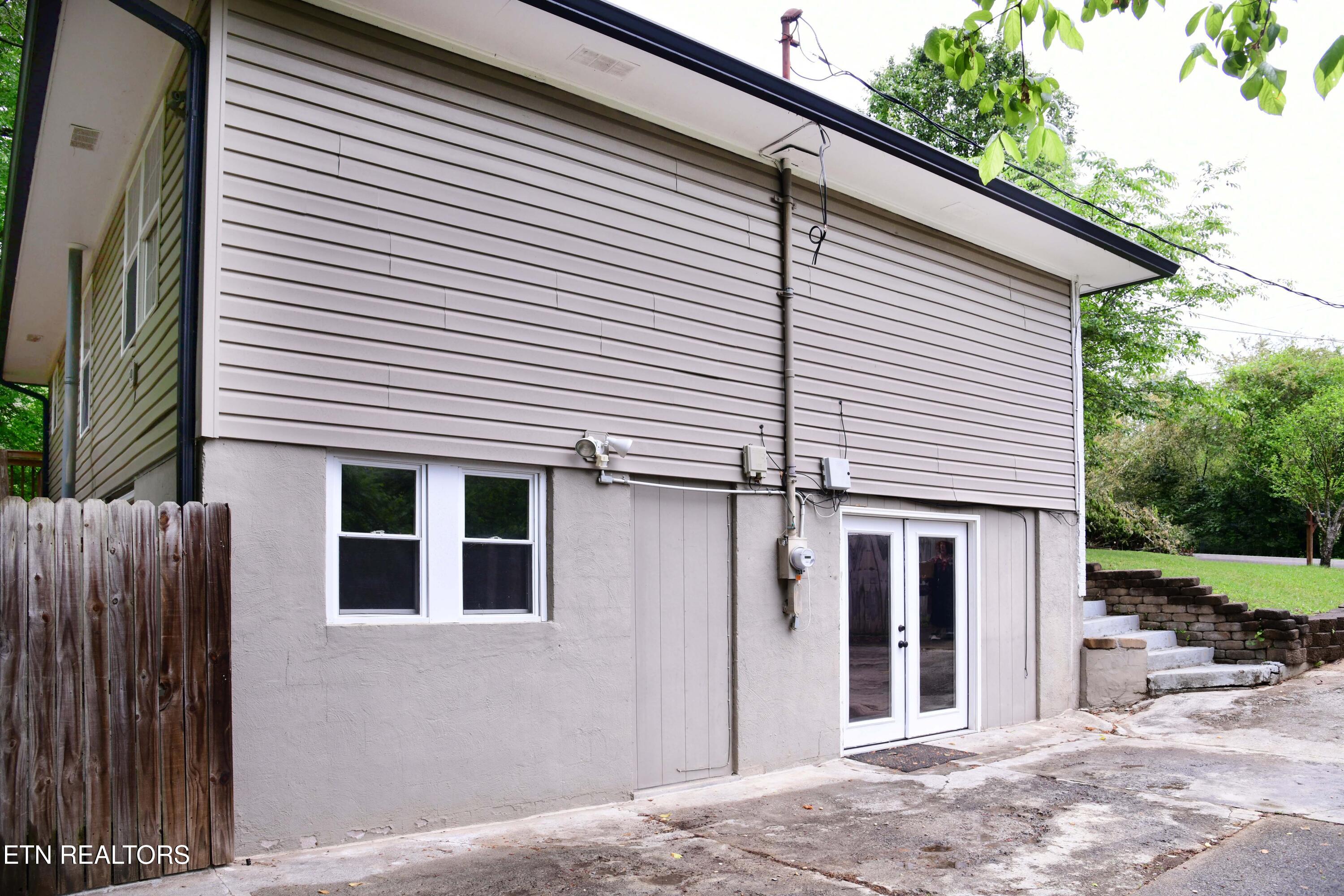 102 Henderson Lane Oak Ridge TN 37830