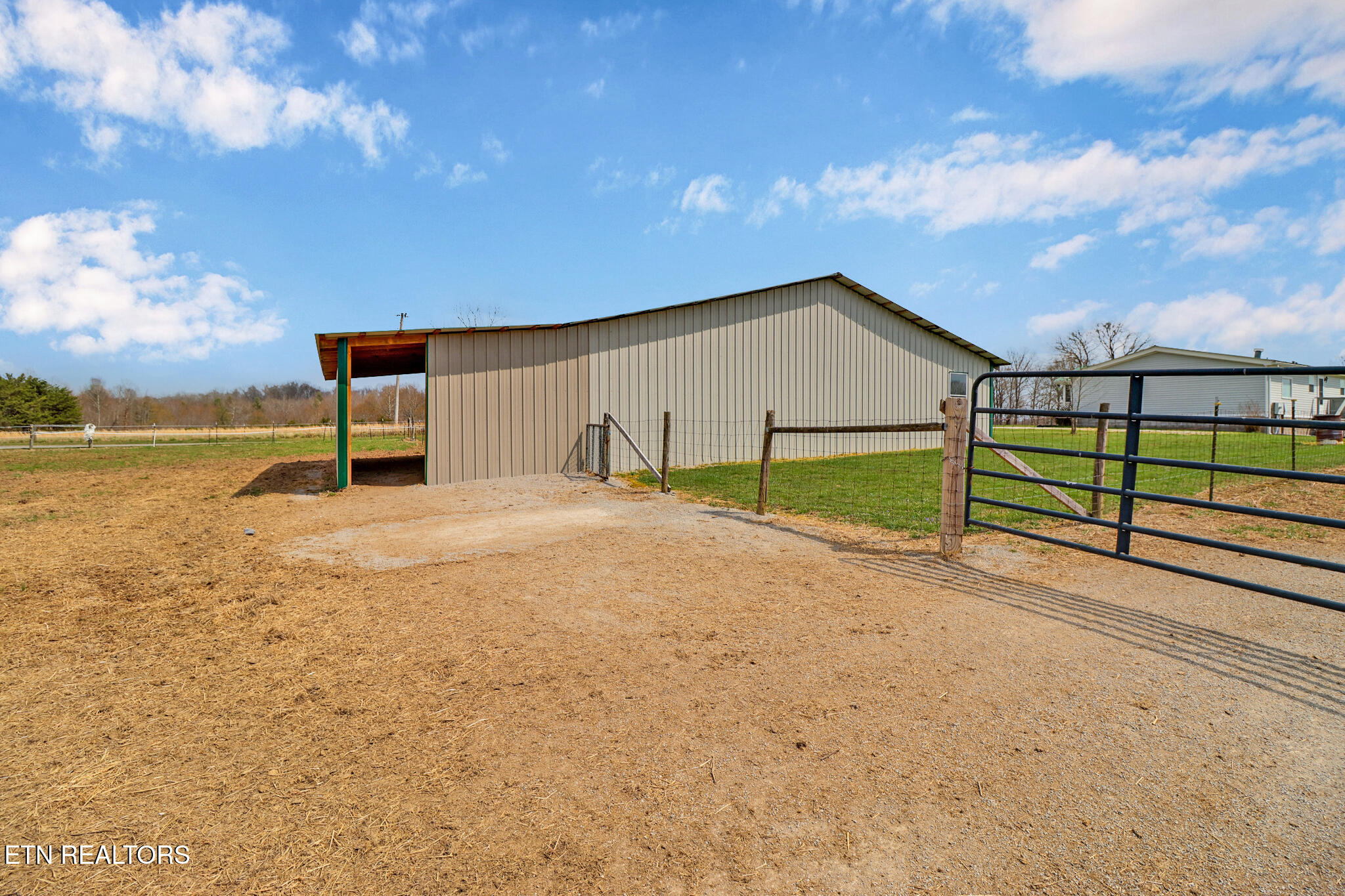 1978 Oloff Smith Road Allardt TN 38504