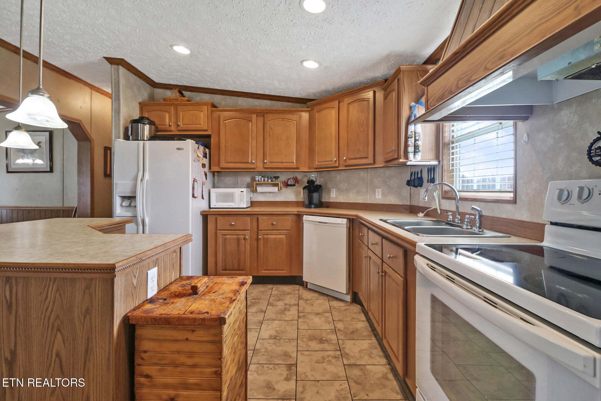 1978 Oloff Smith Road Allardt TN 38504