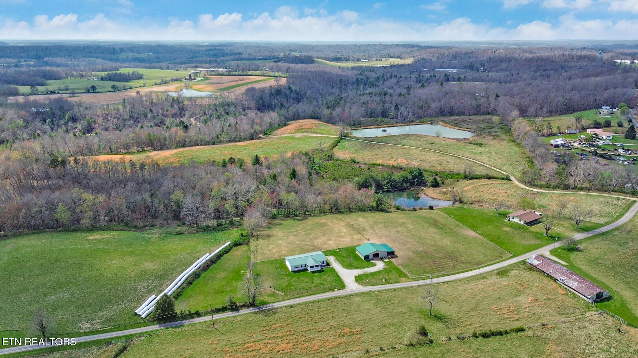 1978 Oloff Smith Road Allardt TN 38504