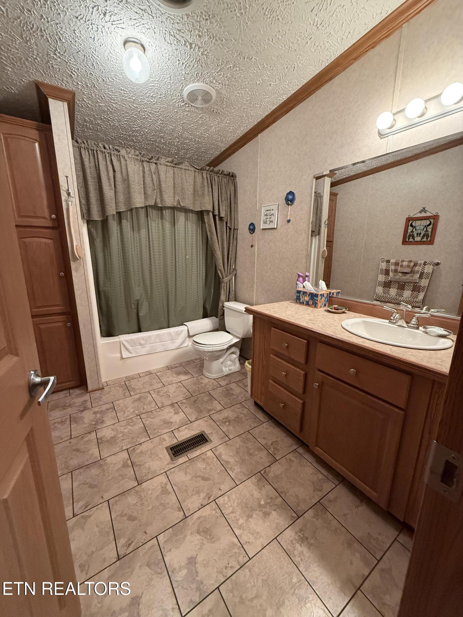 1978 Oloff Smith Road Allardt TN 38504