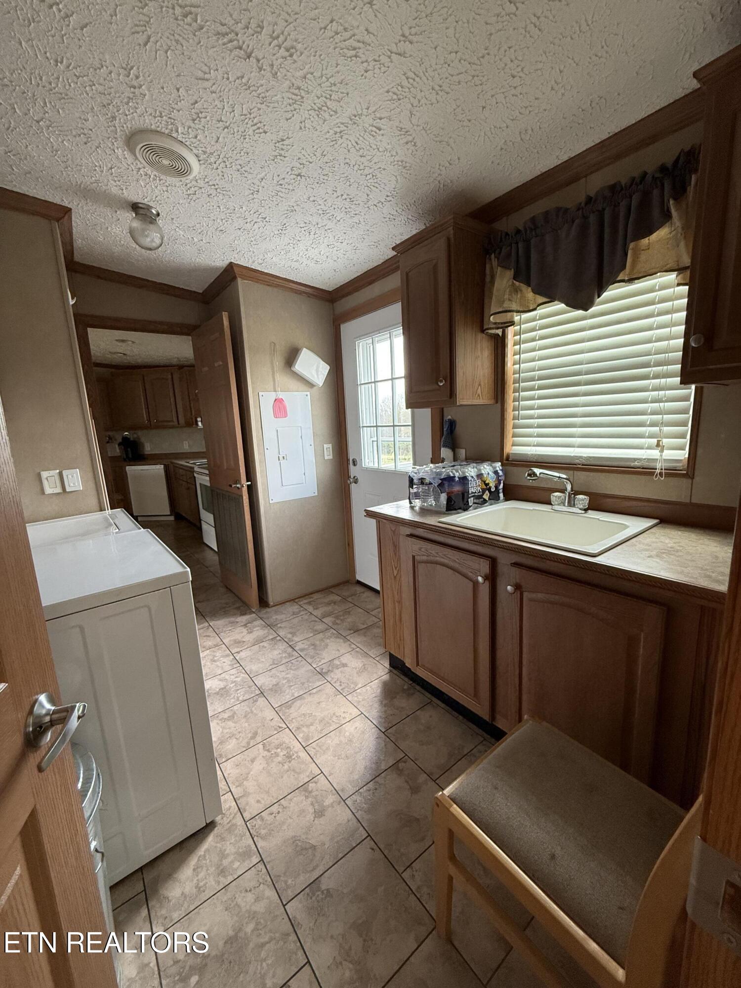 1978 Oloff Smith Road Allardt TN 38504