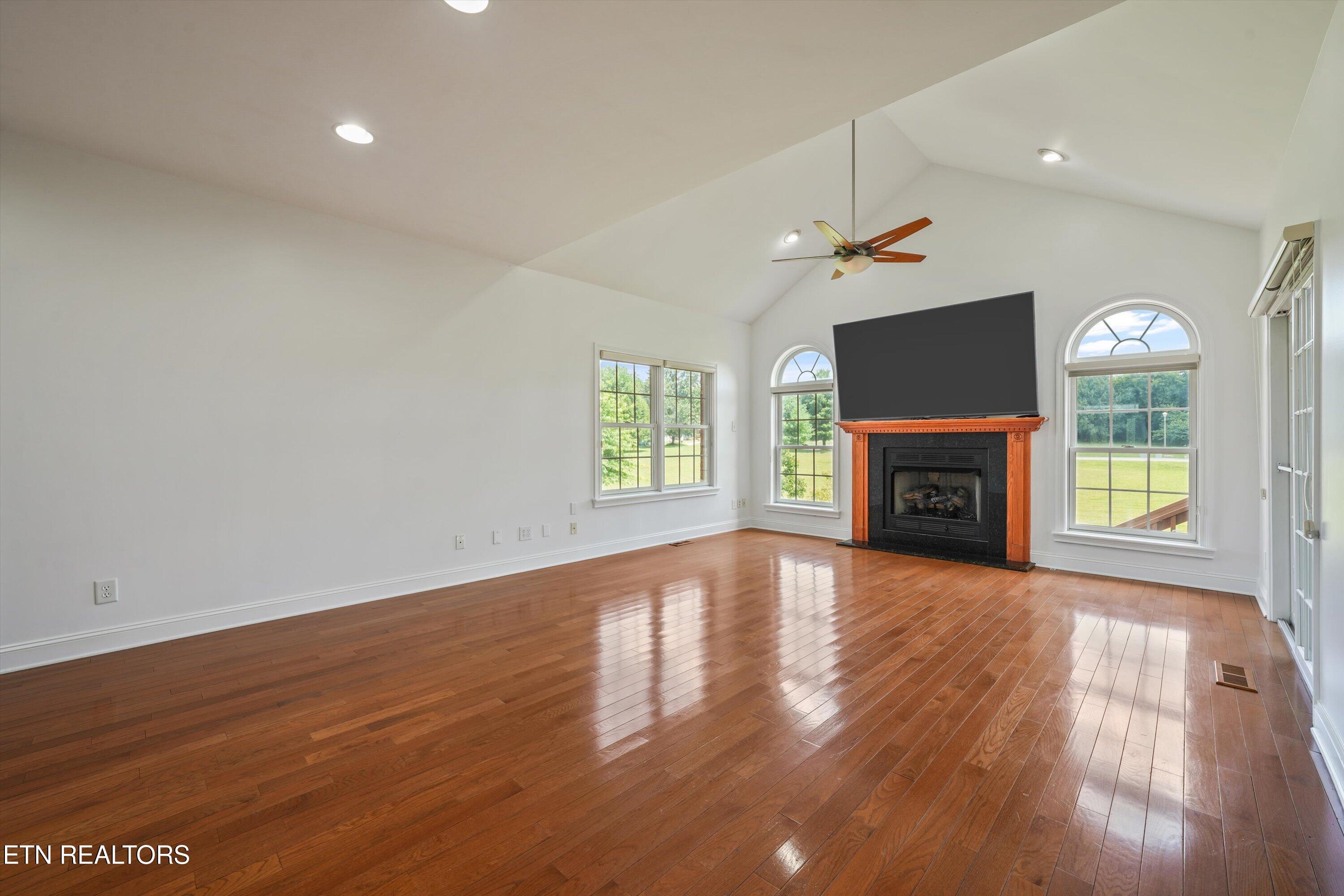 121 Saint James Street Sweetwater TN 37874