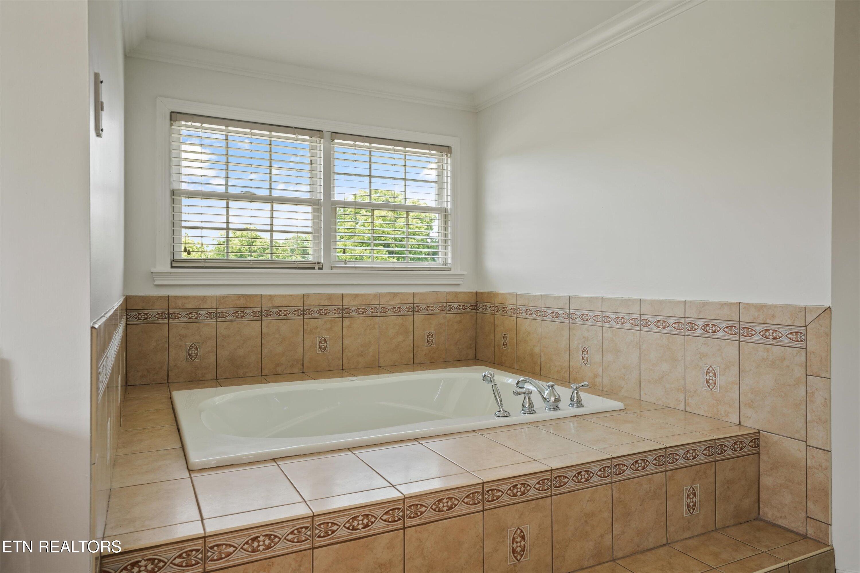 121 Saint James Street Sweetwater TN 37874