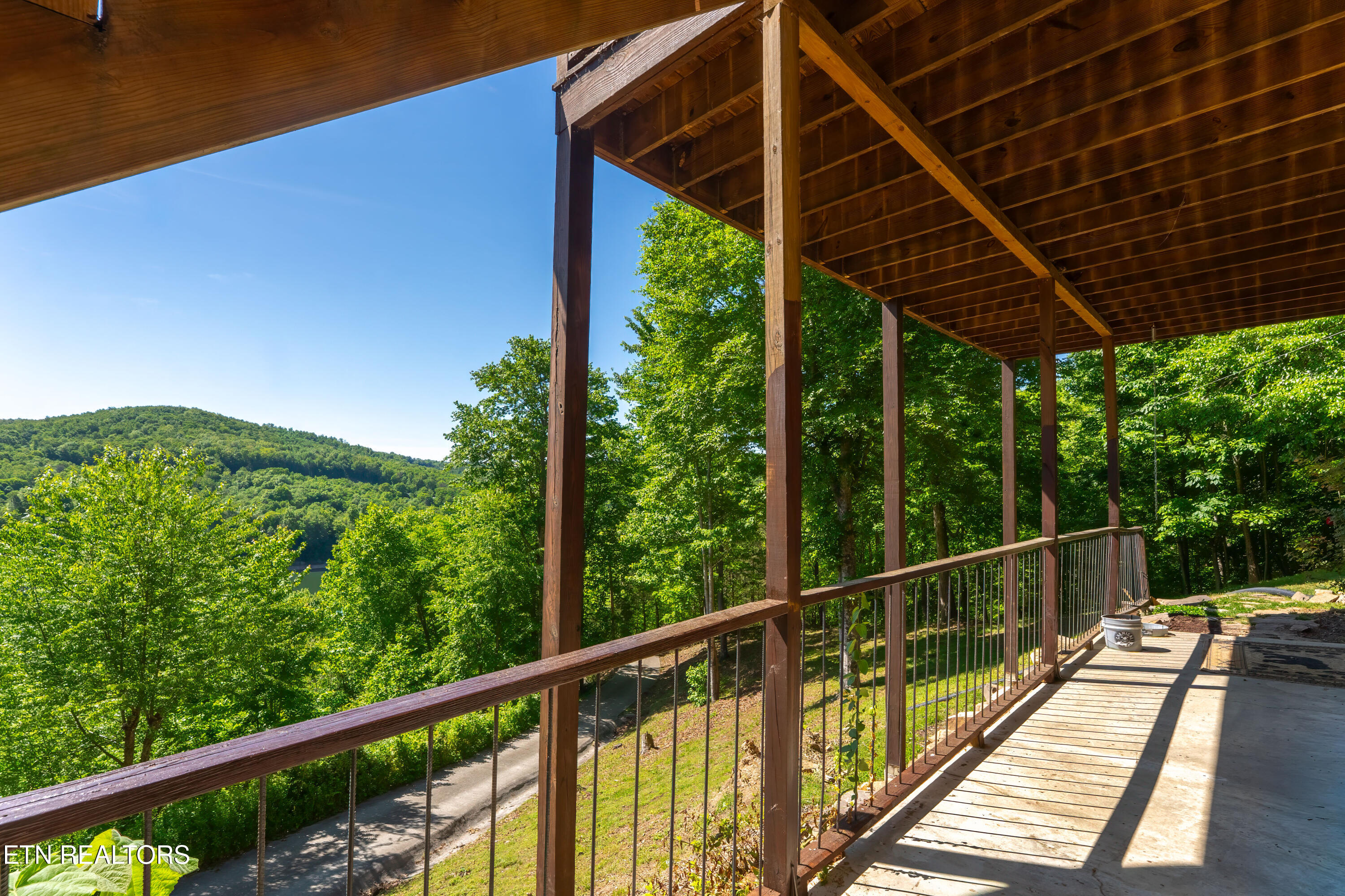 1738 Mountain Shores Road New Tazewell TN 37825