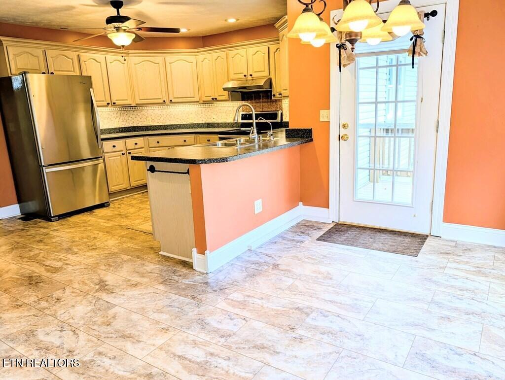 222 Amherst Lane Crossville TN 38558