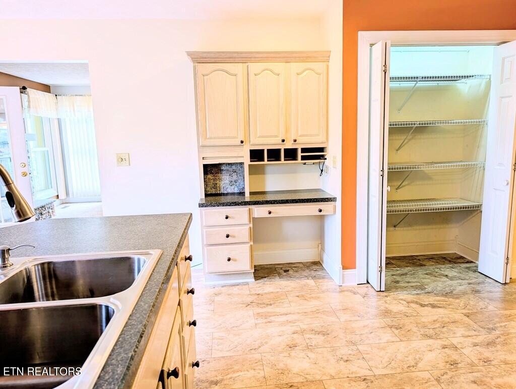 222 Amherst Lane Crossville TN 38558
