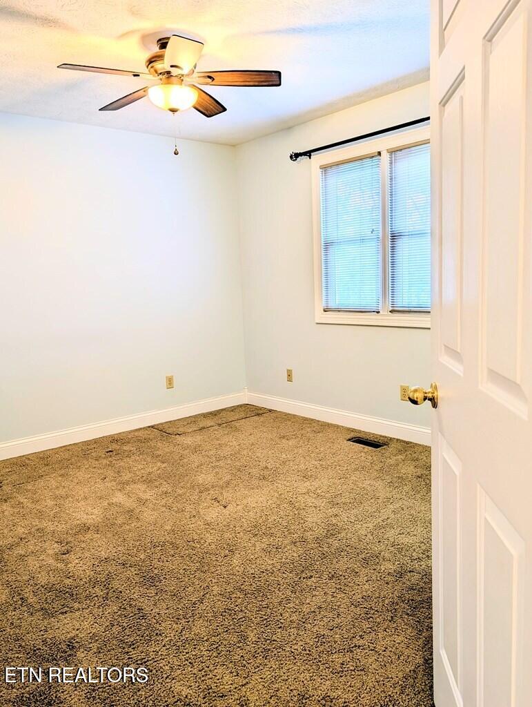 222 Amherst Lane Crossville TN 38558