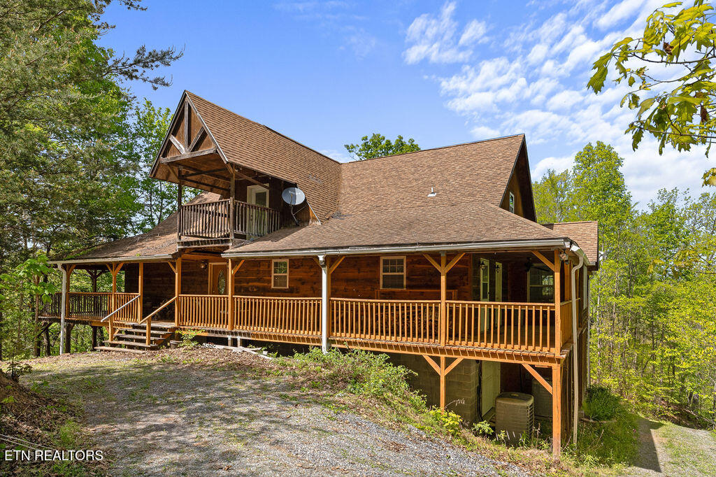 3640 Vixen Way Cosby TN 37722
