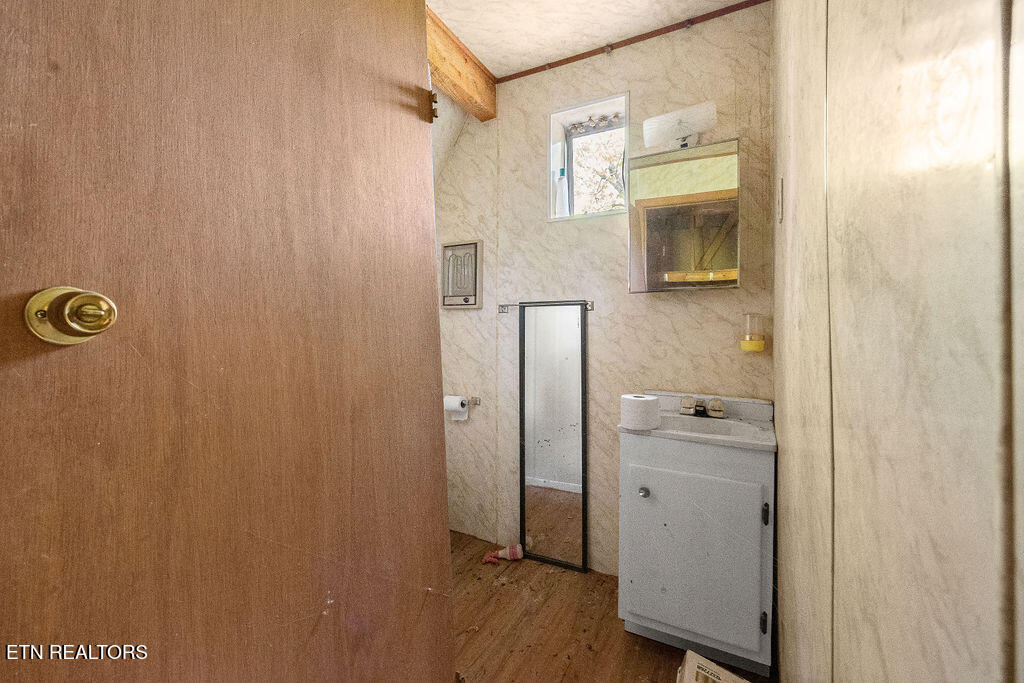 3640 Vixen Way Cosby TN 37722