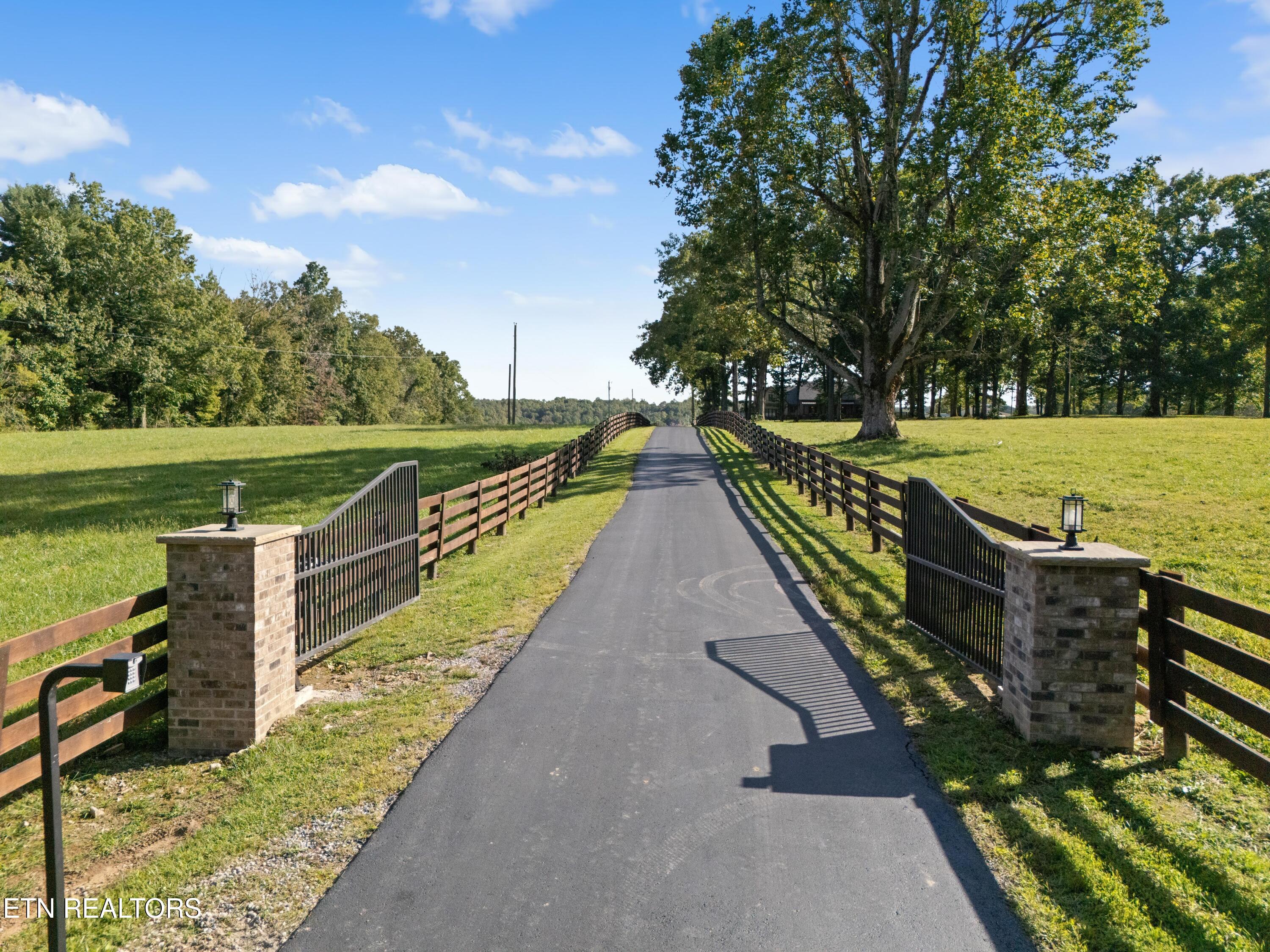 6419 N Highway 70 Crossville TN 38571