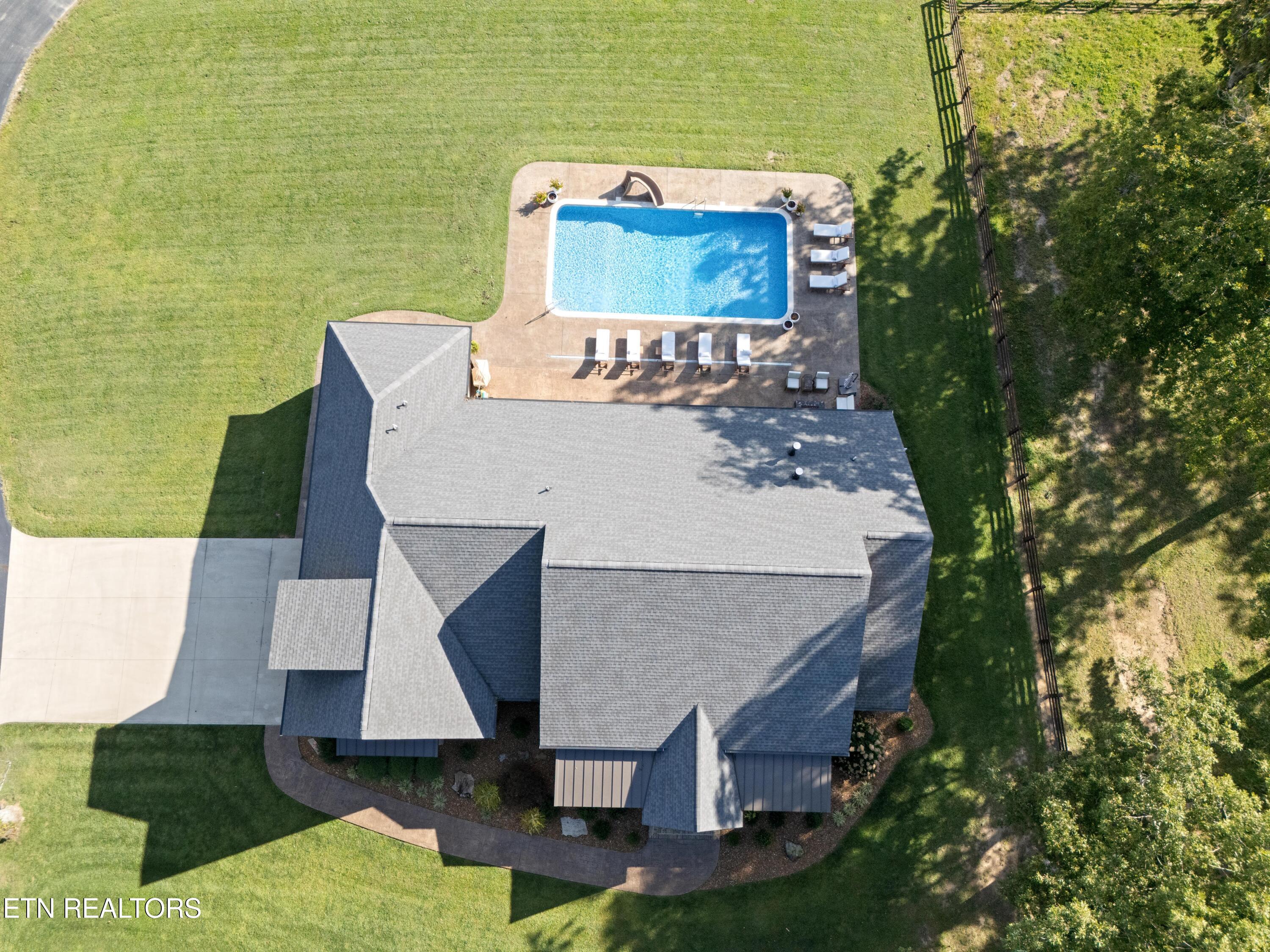 6419 N Highway 70 Crossville TN 38571