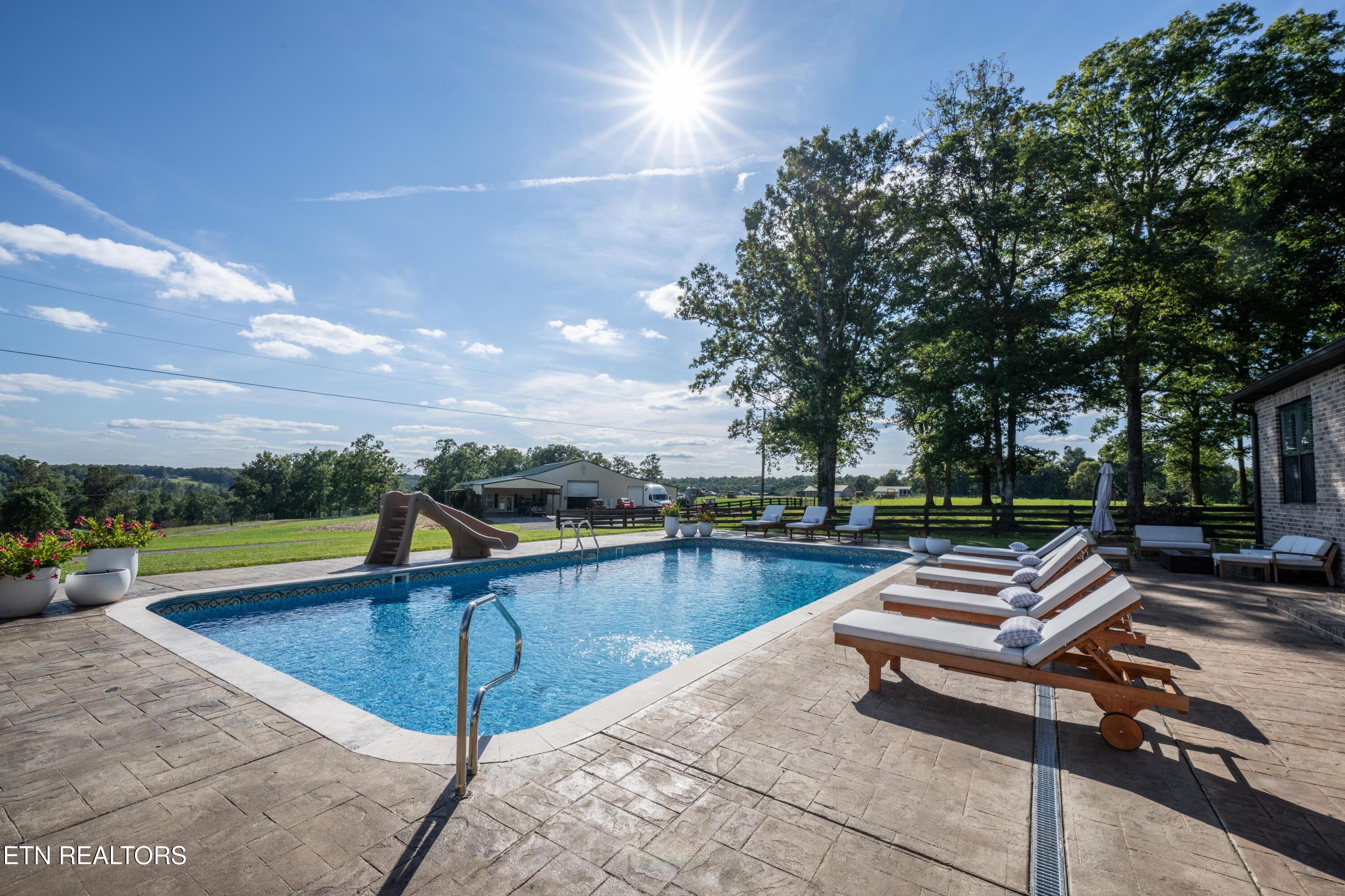 6419 N Highway 70 Crossville TN 38571