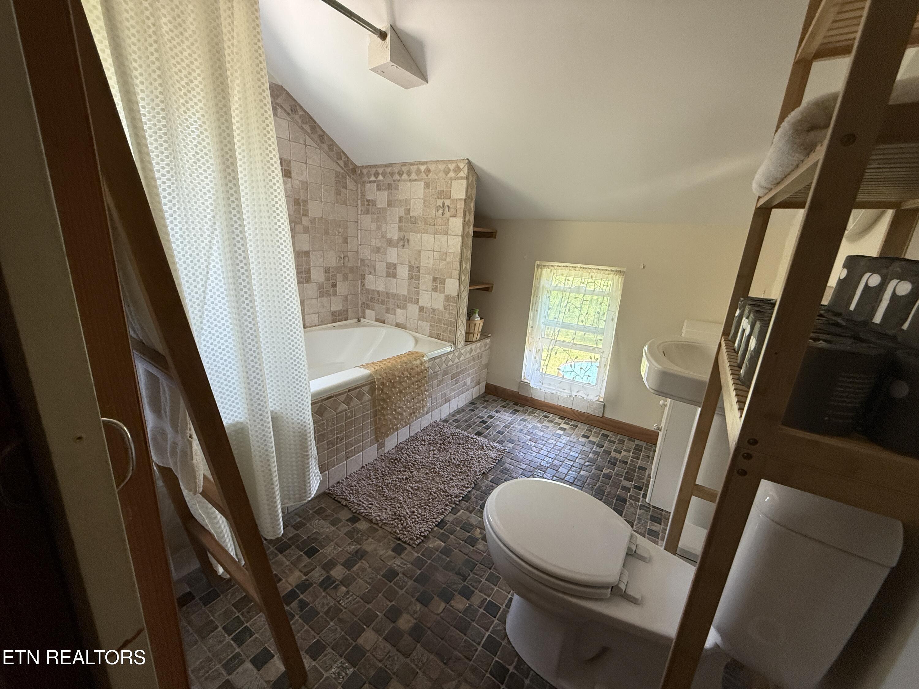 1395 Ward Road Decatur TN 37322