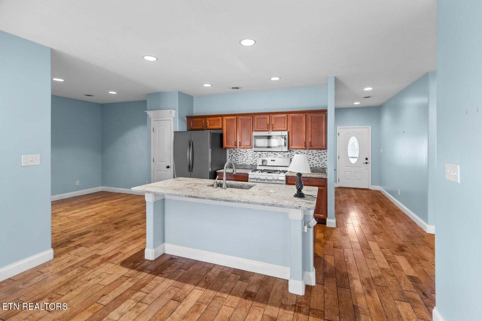 3022 Villas Creekside Drive Dandridge TN 37725