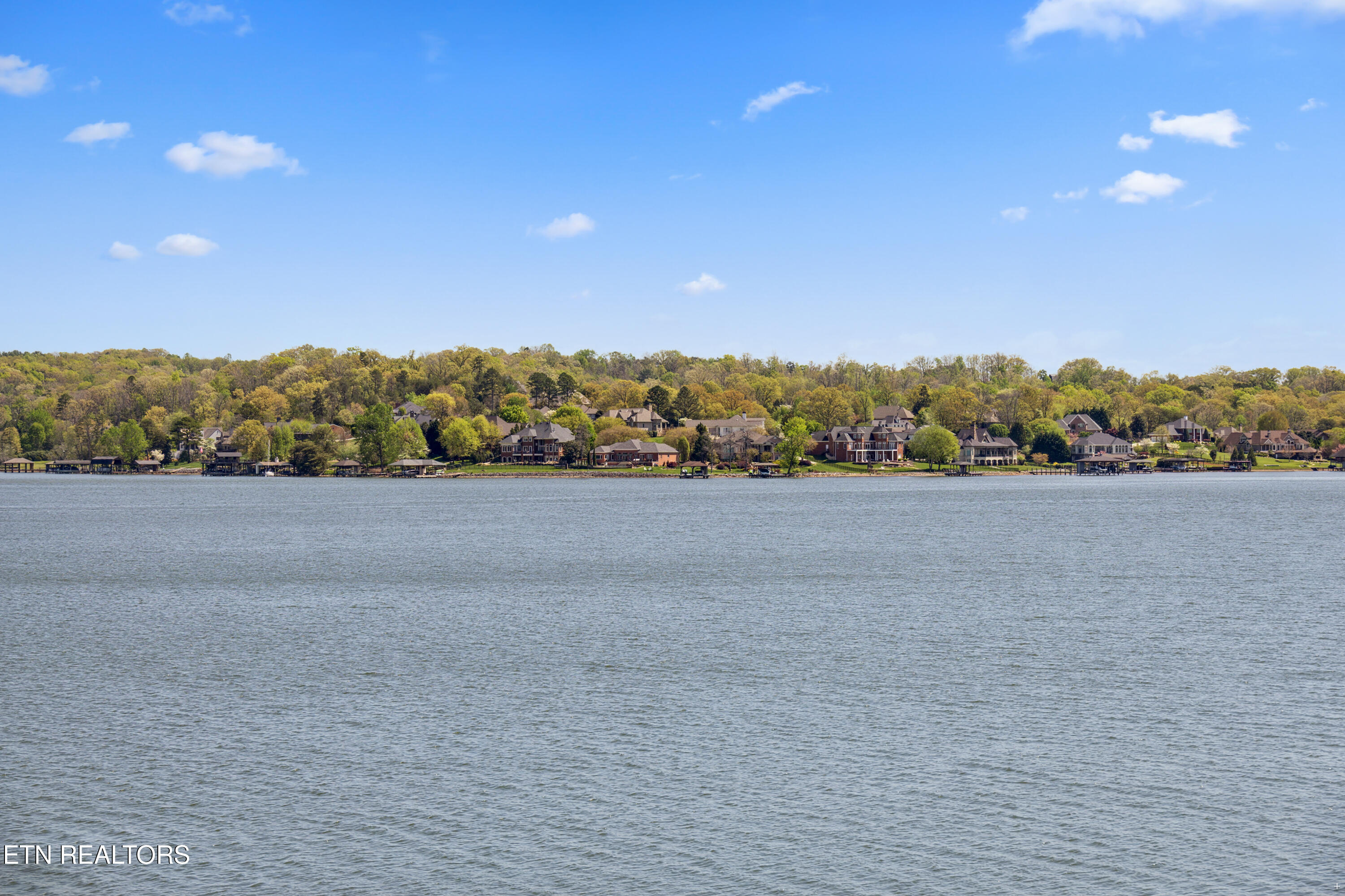 4202 Brooksview Road Lenoir City TN 37772