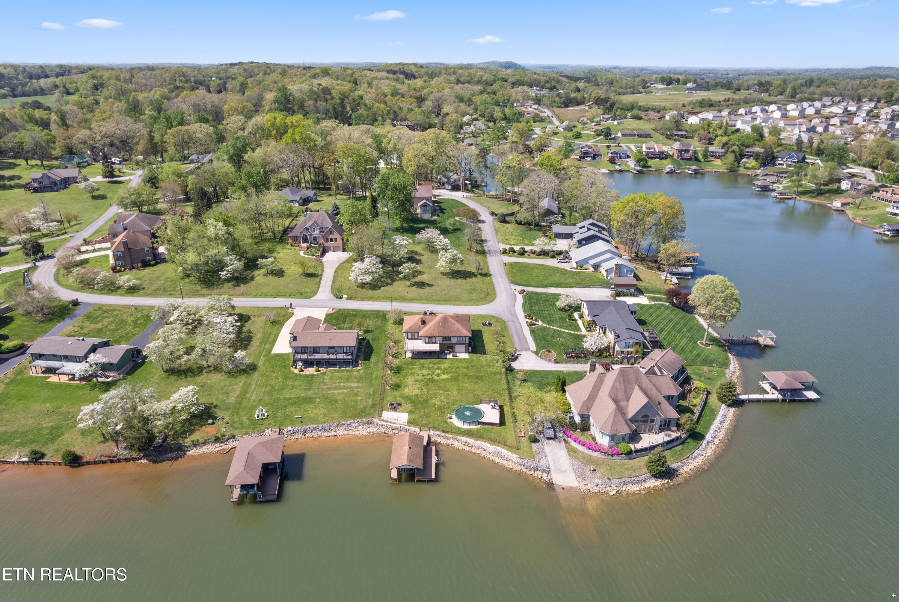 4202 Brooksview Road Lenoir City TN 37772