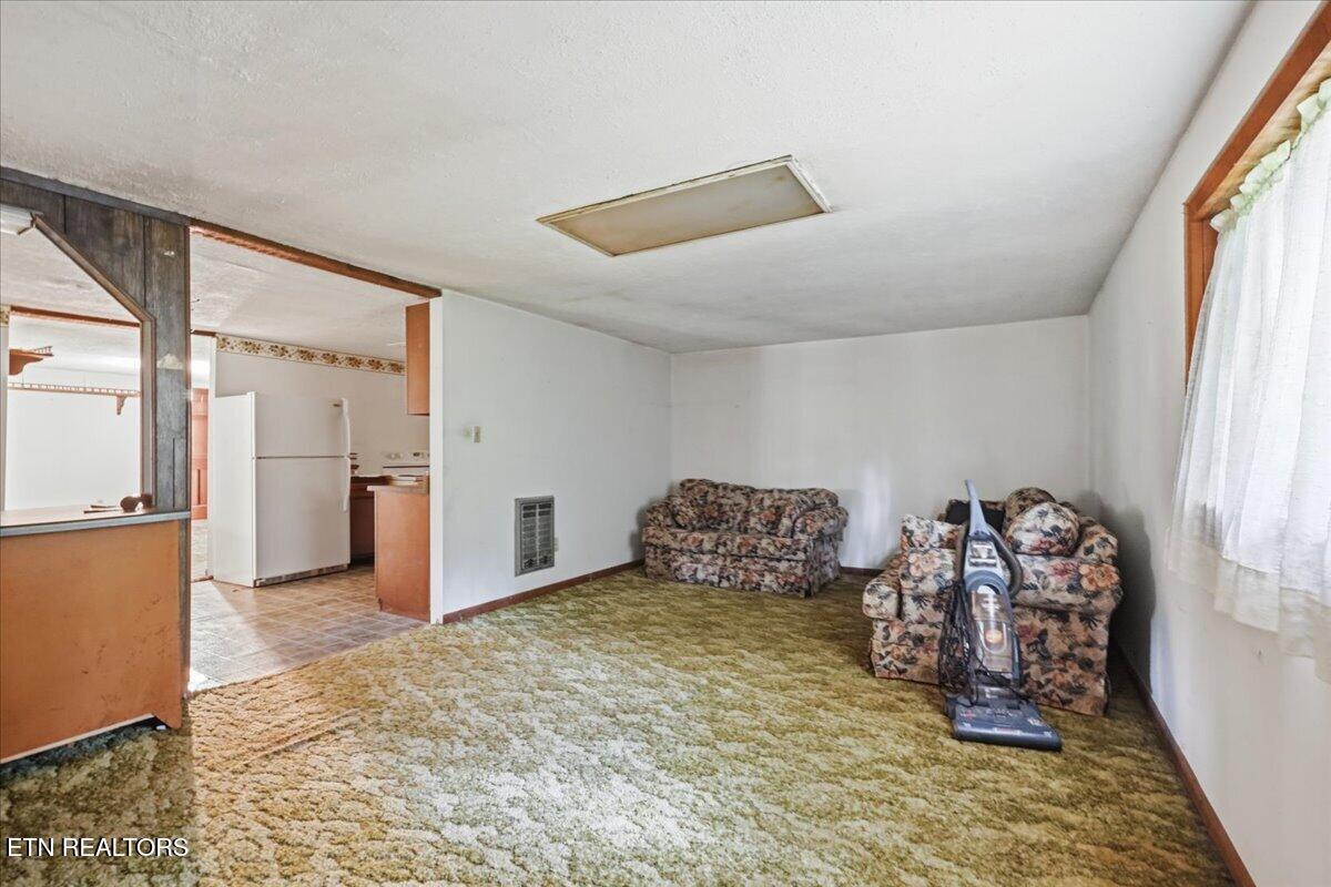 12213 Chapman Highway Seymour TN 37865