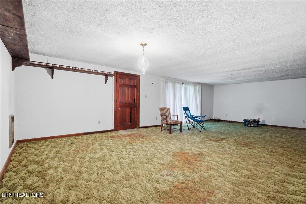 12213 Chapman Highway Seymour TN 37865