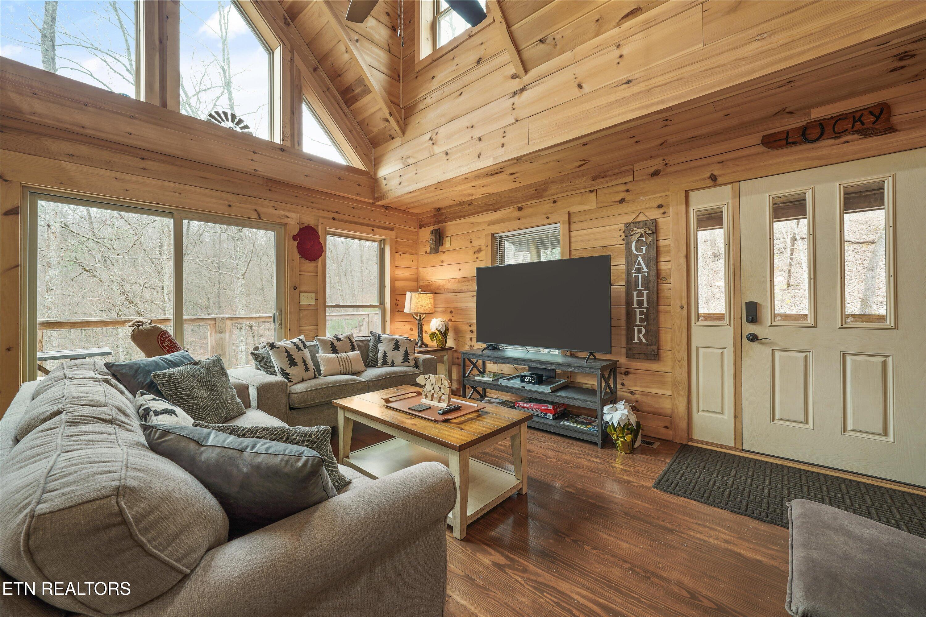 2906 Joyner Hills Lane Sevierville TN 37876
