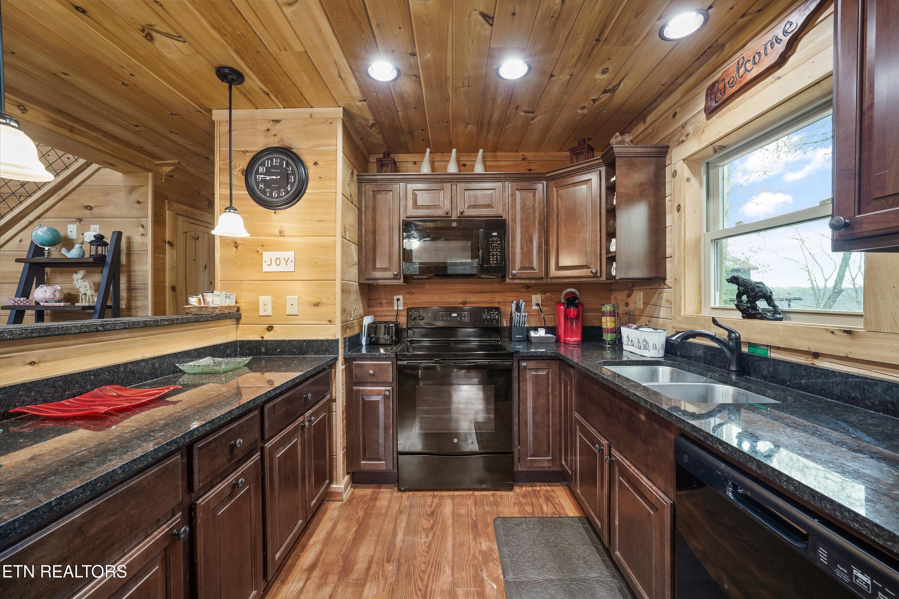 2906 Joyner Hills Lane Sevierville TN 37876