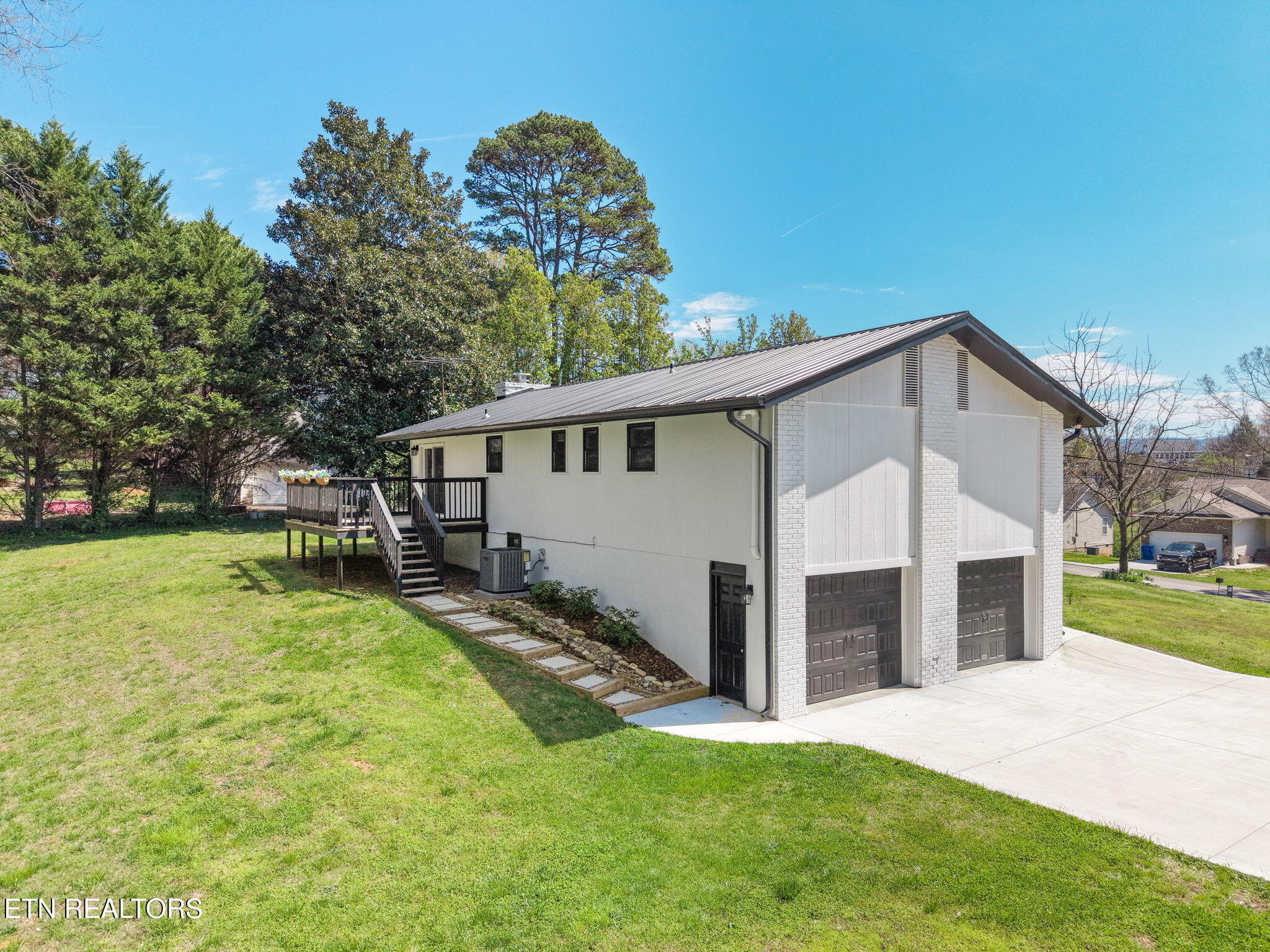 1040 Chris Dale Drive Seymour TN 37865