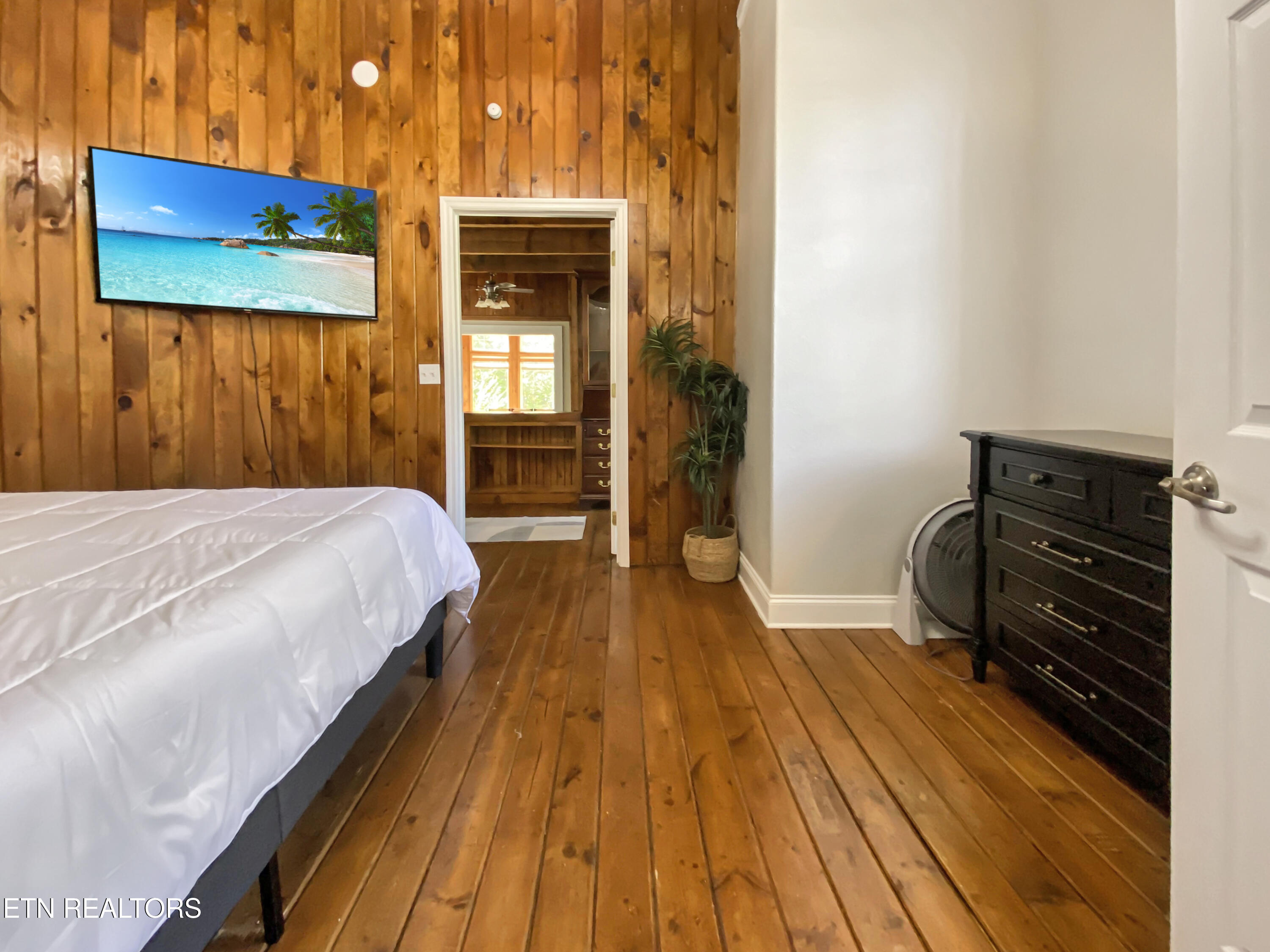 610 Cape Norris Road New Tazewell TN 37825