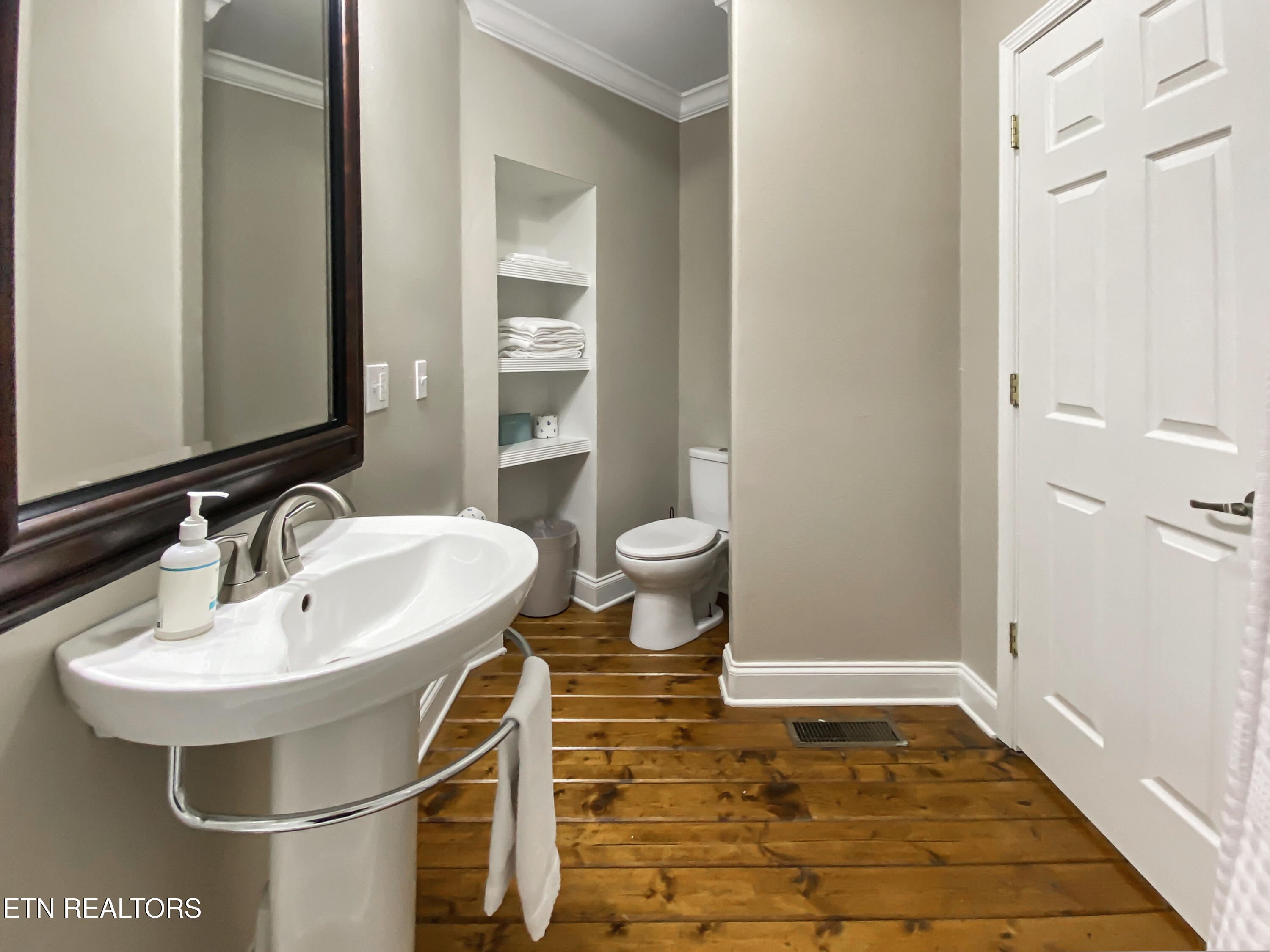 610 Cape Norris Road New Tazewell TN 37825