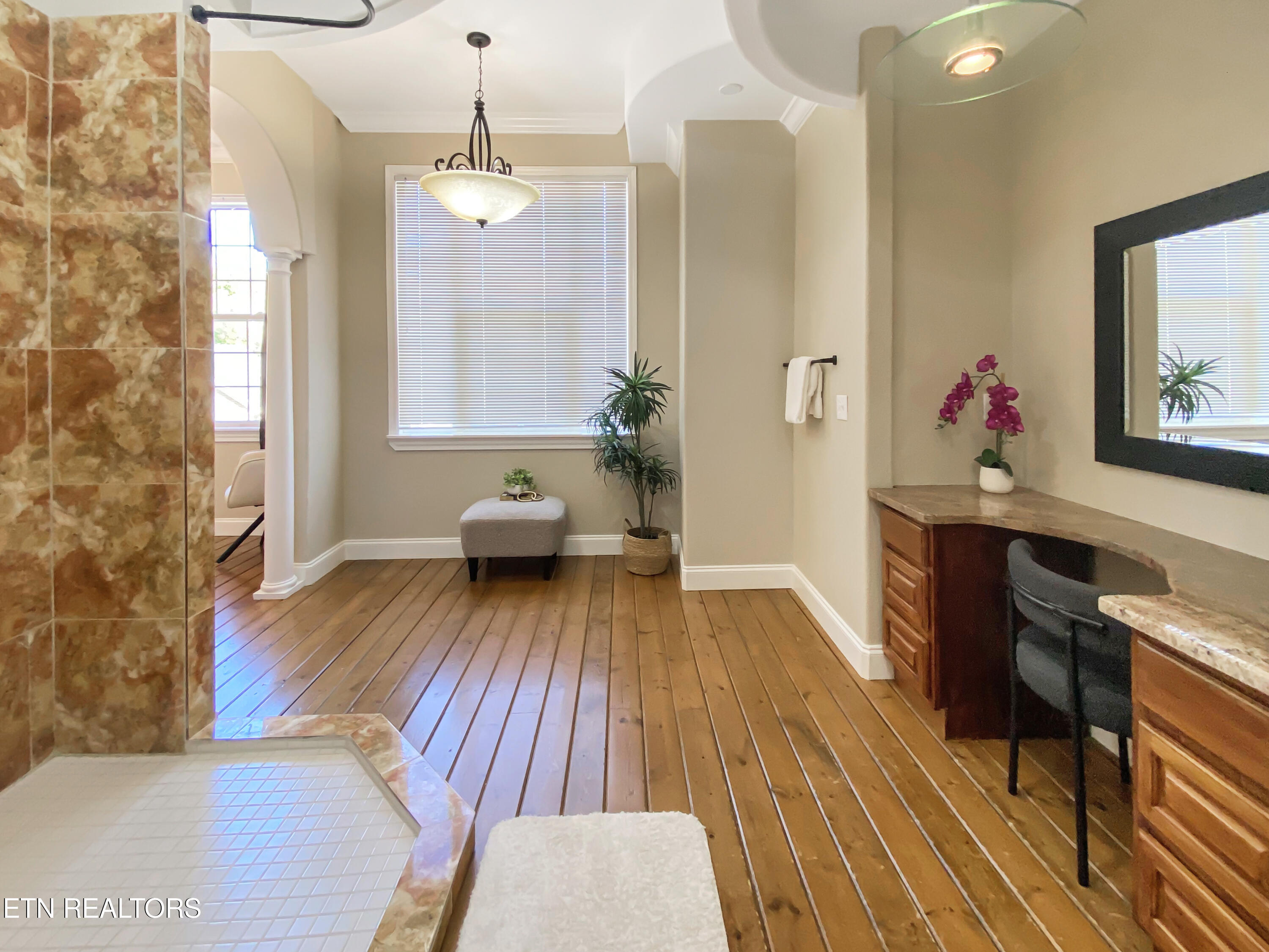 610 Cape Norris Road New Tazewell TN 37825