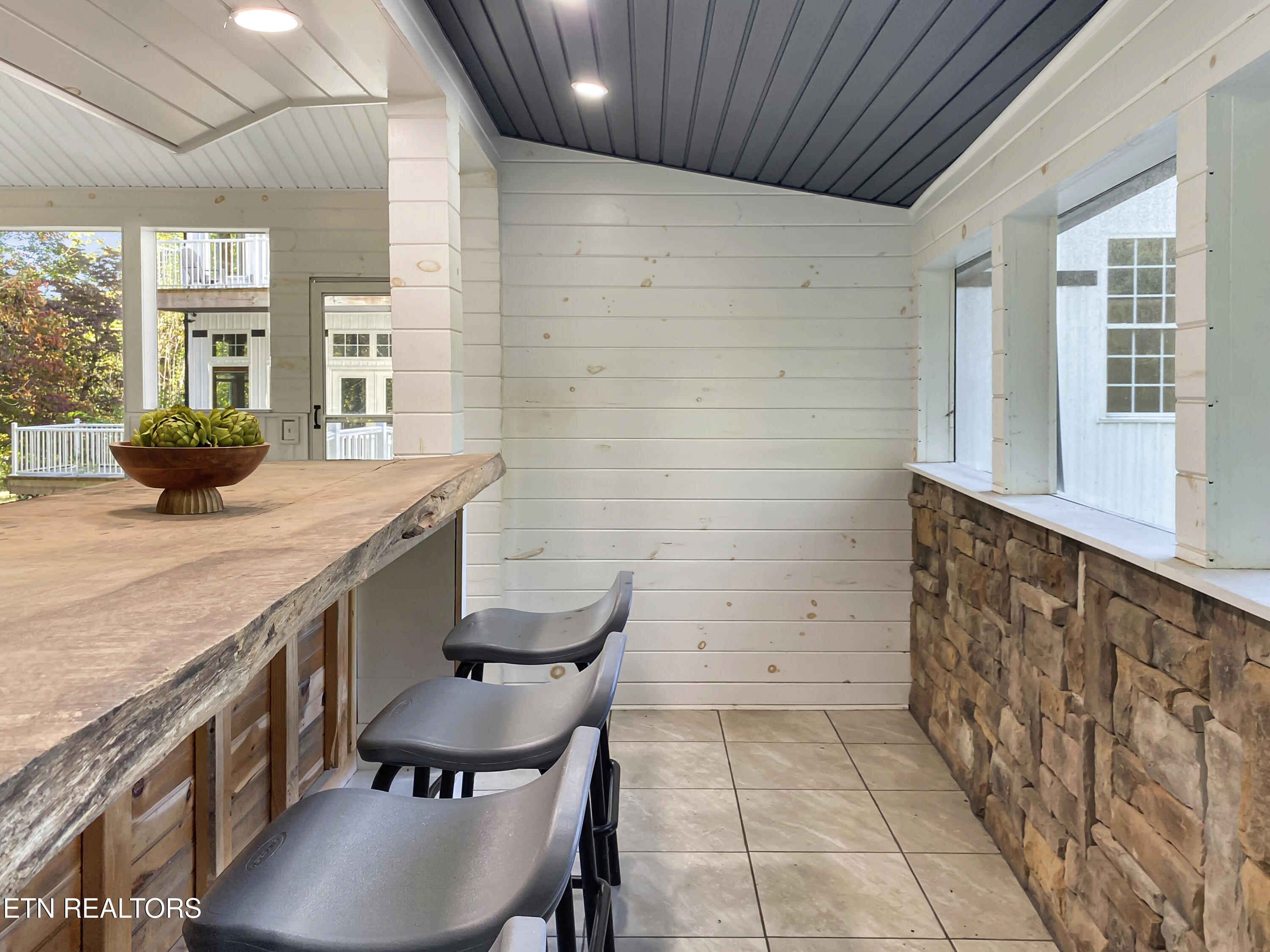 610 Cape Norris Road New Tazewell TN 37825