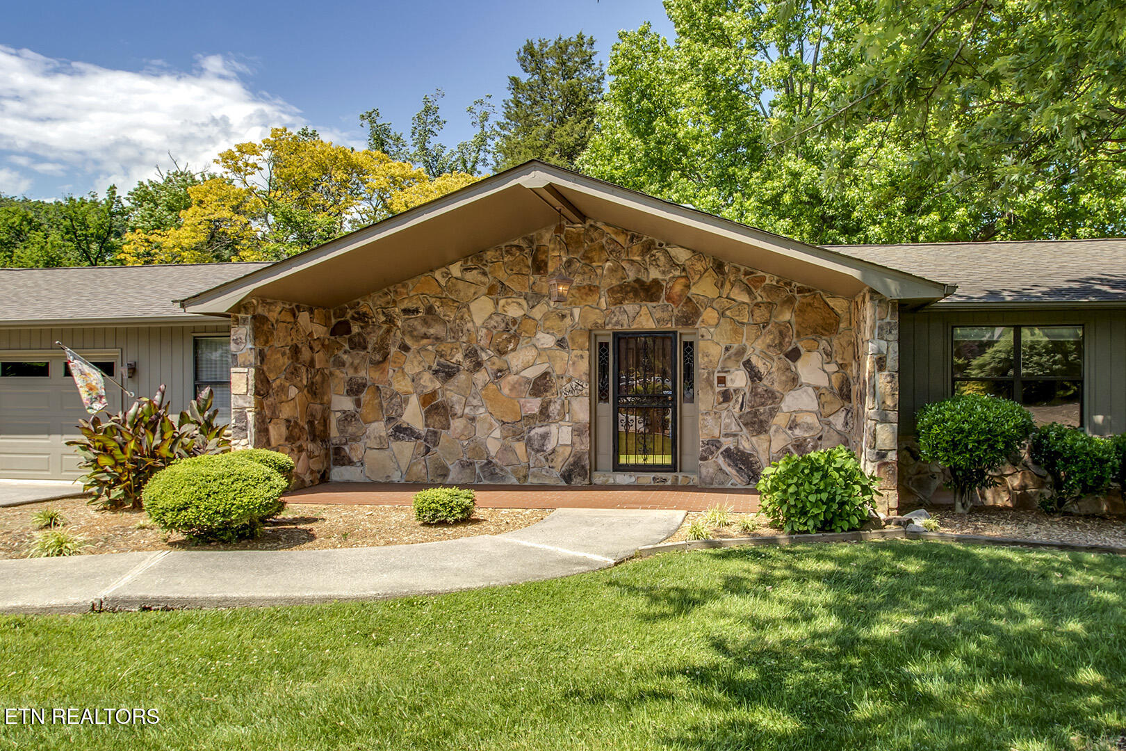 3701 River Trace Lane Knoxville TN 37920