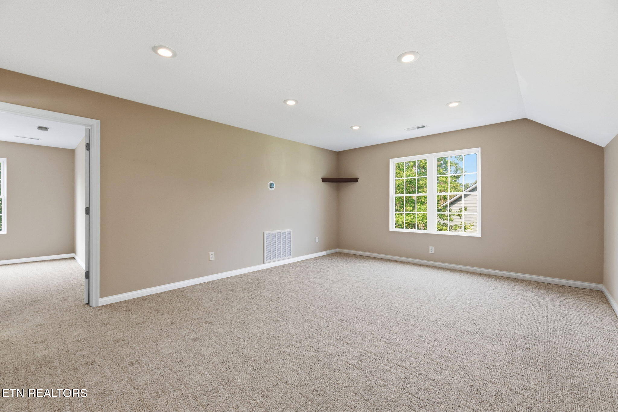 135 W Northberry Street Oak Ridge TN 37830