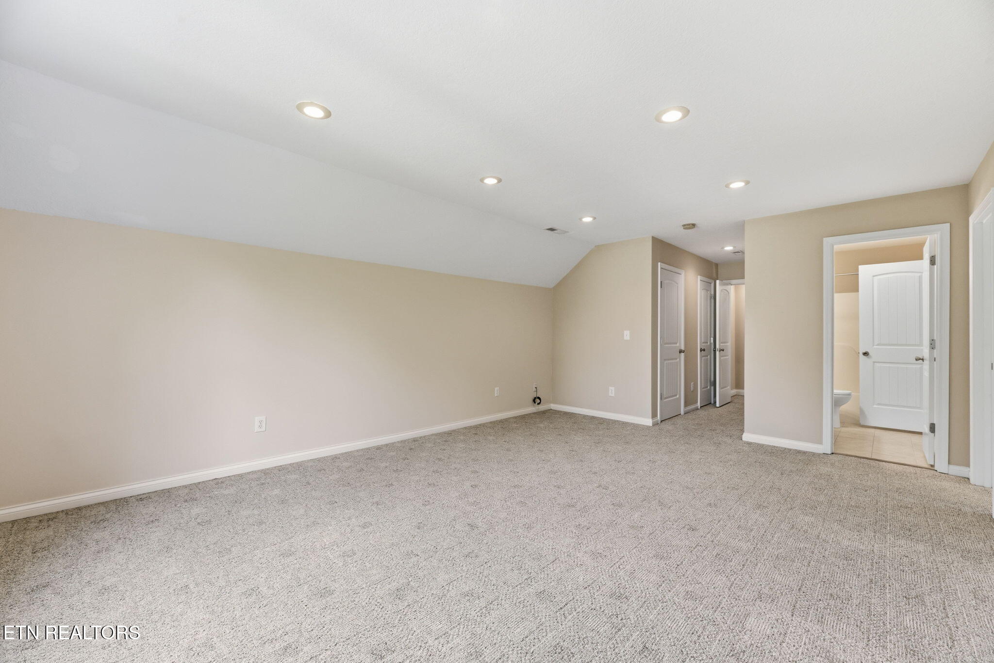 135 W Northberry Street Oak Ridge TN 37830