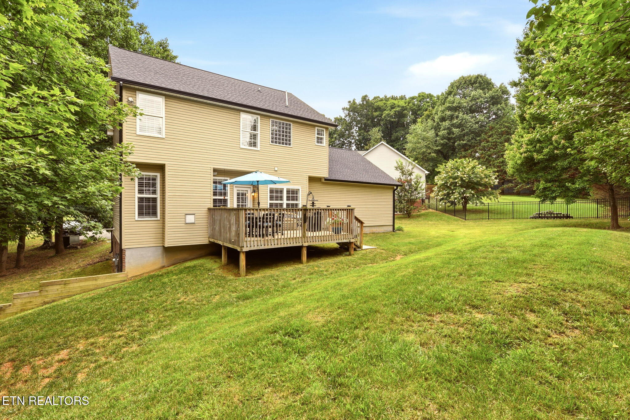 1866 Silver Cloud Lane Knoxville TN 37909