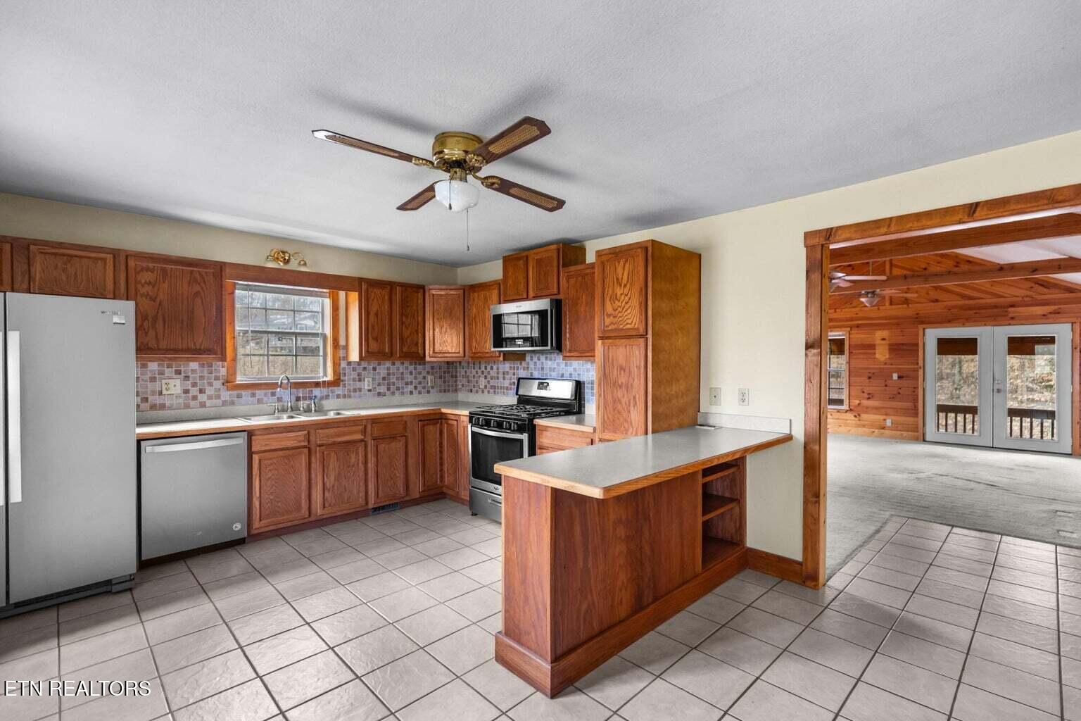 1027 Dean Circle Dandridge TN 37725